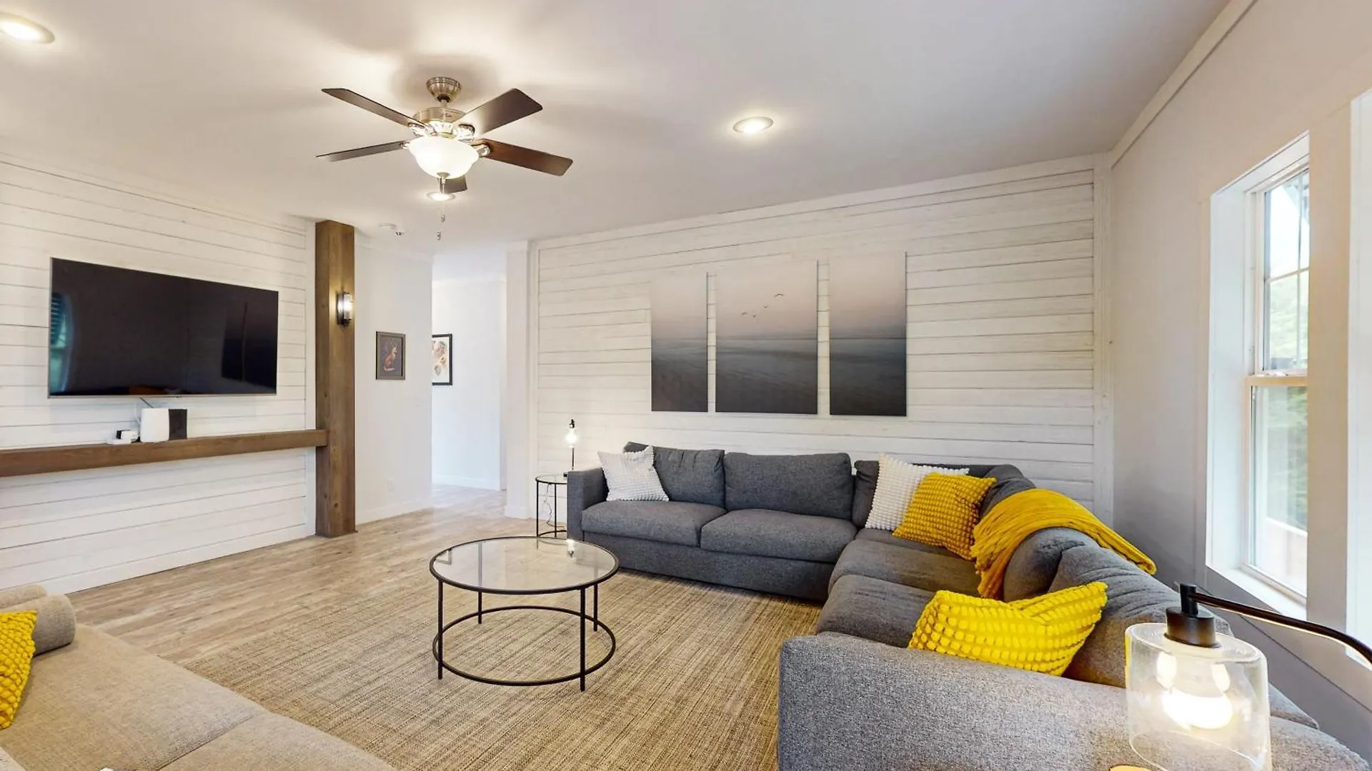 Holiday home The Salty Fox Oak Island