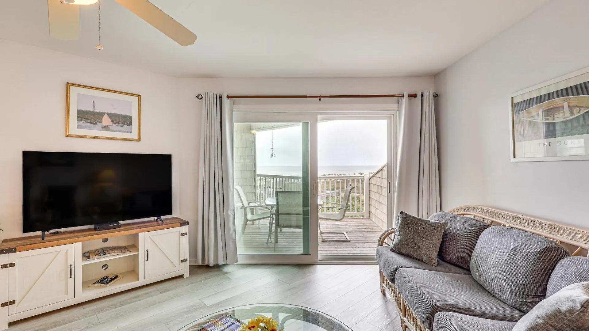 Beachfront With Community Pool