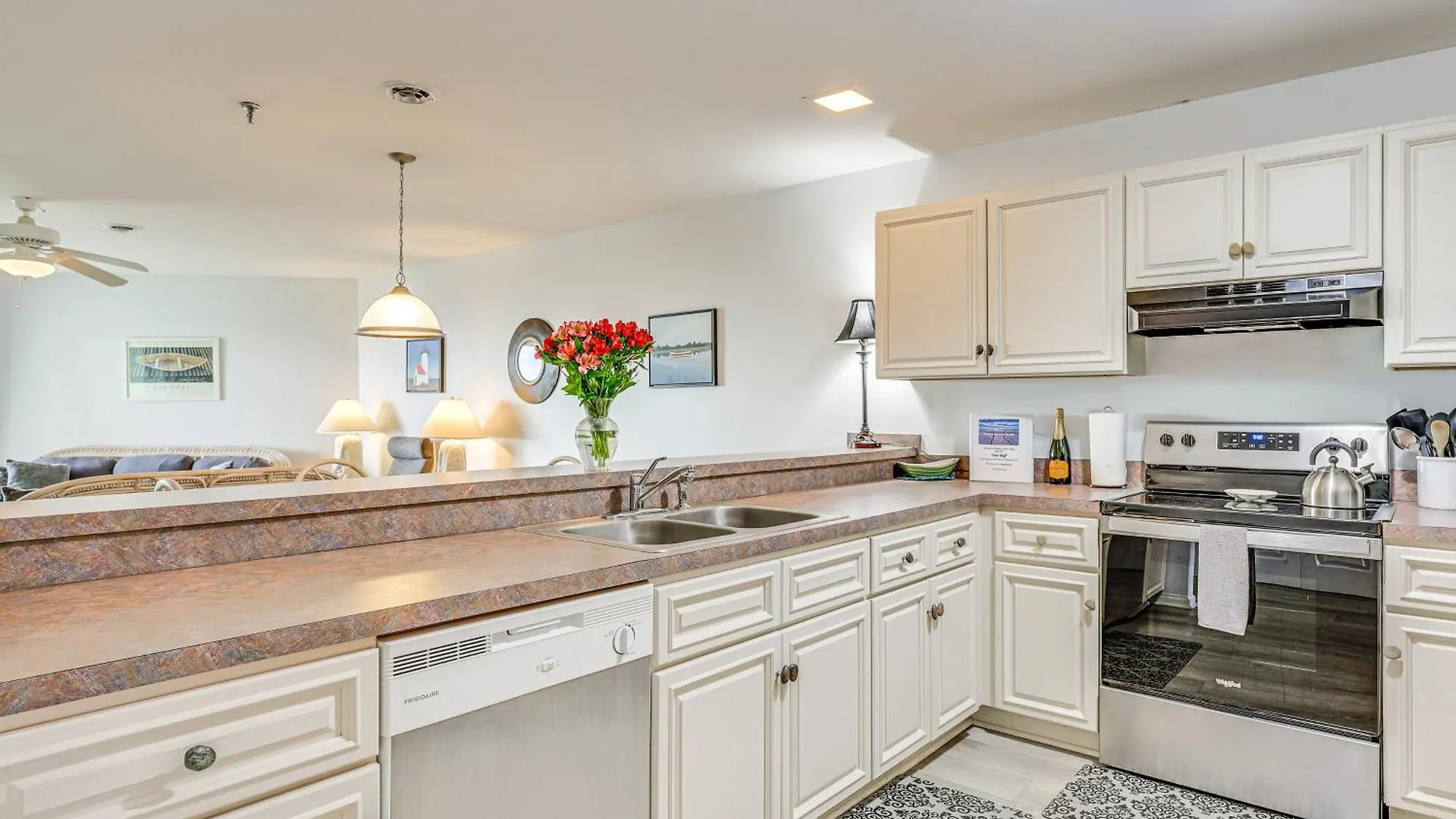 Apartment Beachfront With Community Pool Oak Island