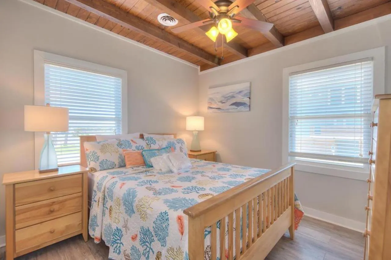 Bluewater Point * Oak Island