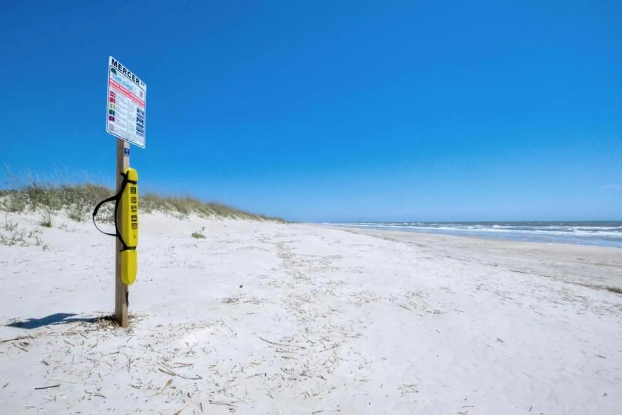 Just Like Paradise * Oak Island