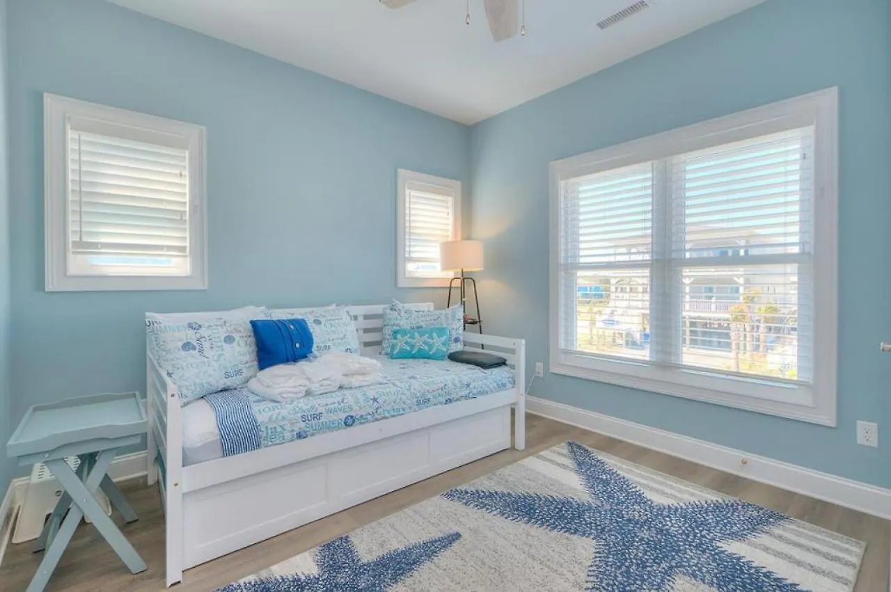 Oceans Eleven 03 Holiday home Oak Island