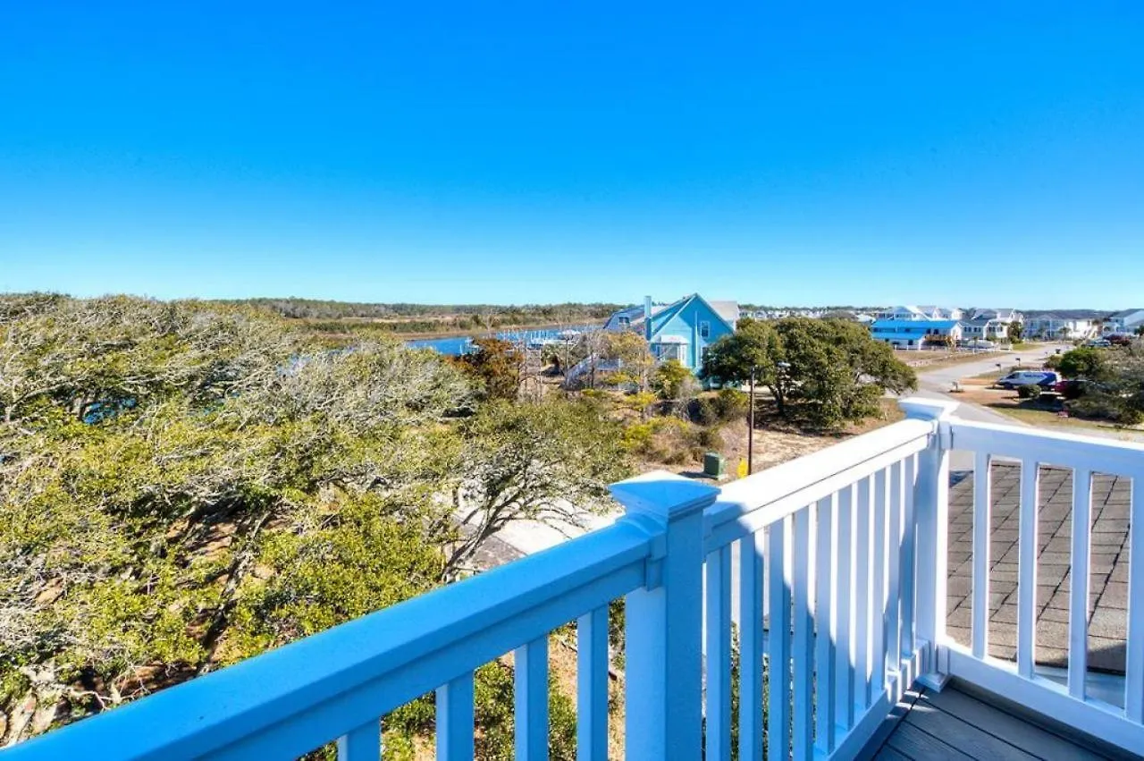 Holiday home Blue Heaven By The Sea Oak Island