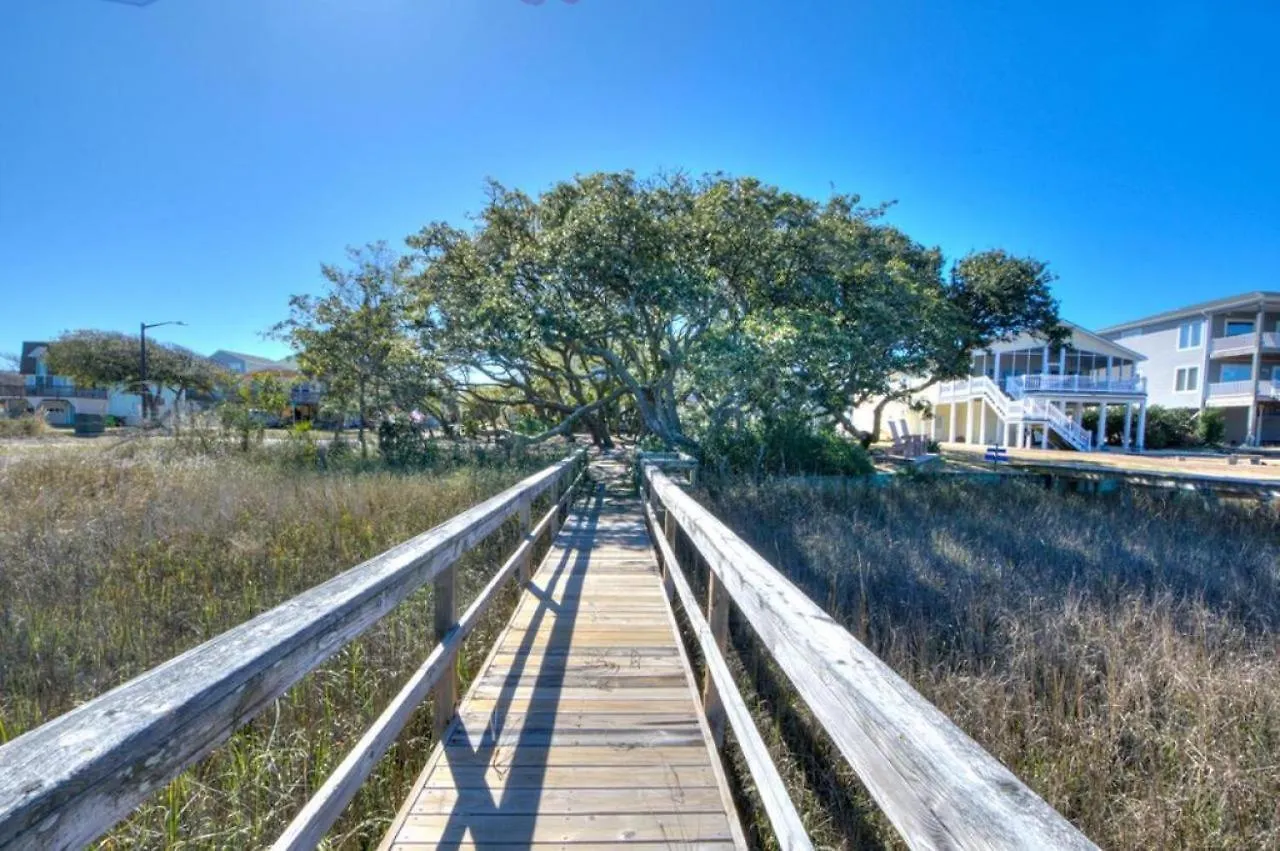Blue Heaven By The Sea Oak Island