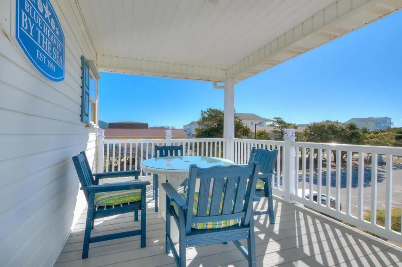 Blue Heaven By The Sea Holiday home Oak Island