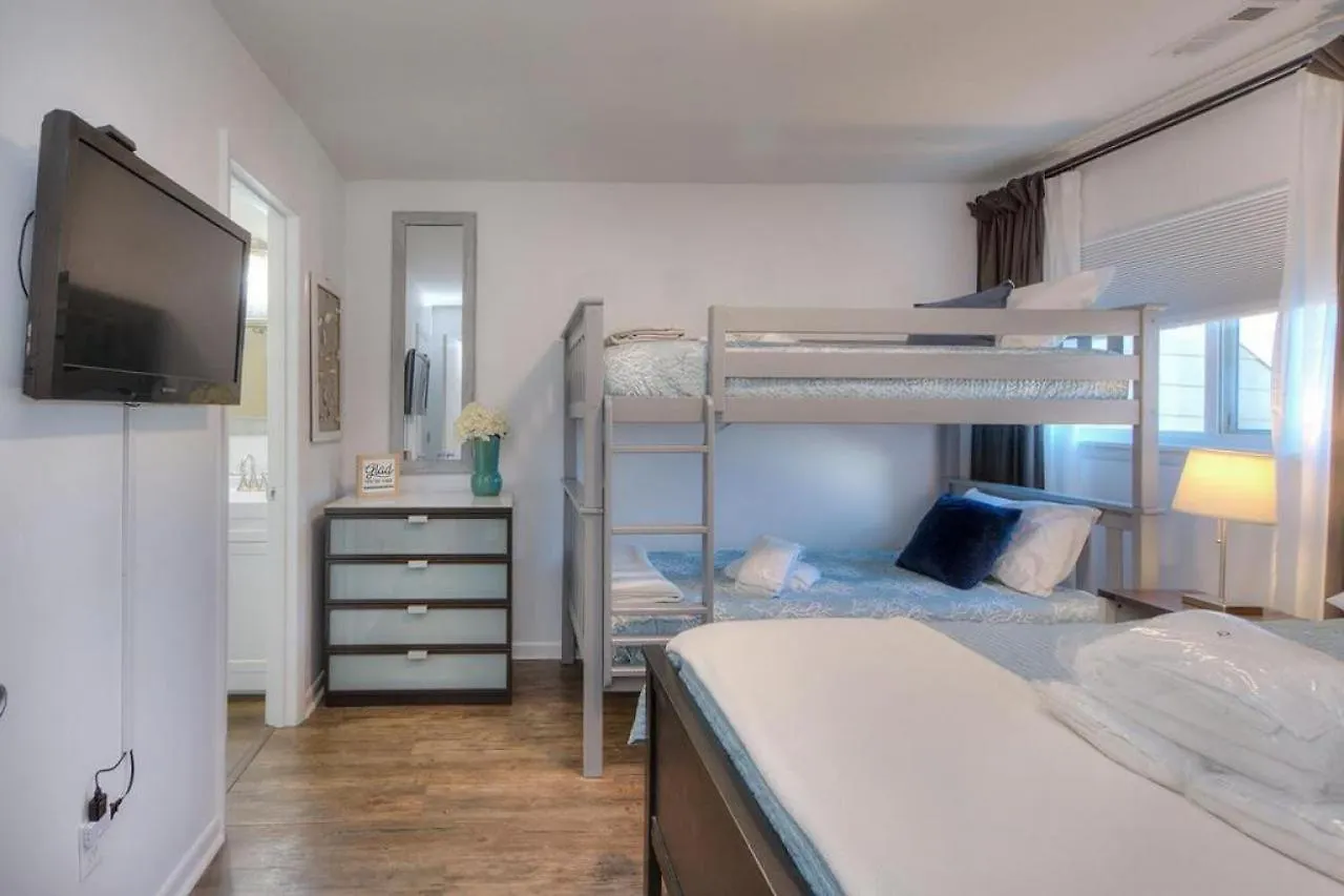 1206-coast Away Holiday home