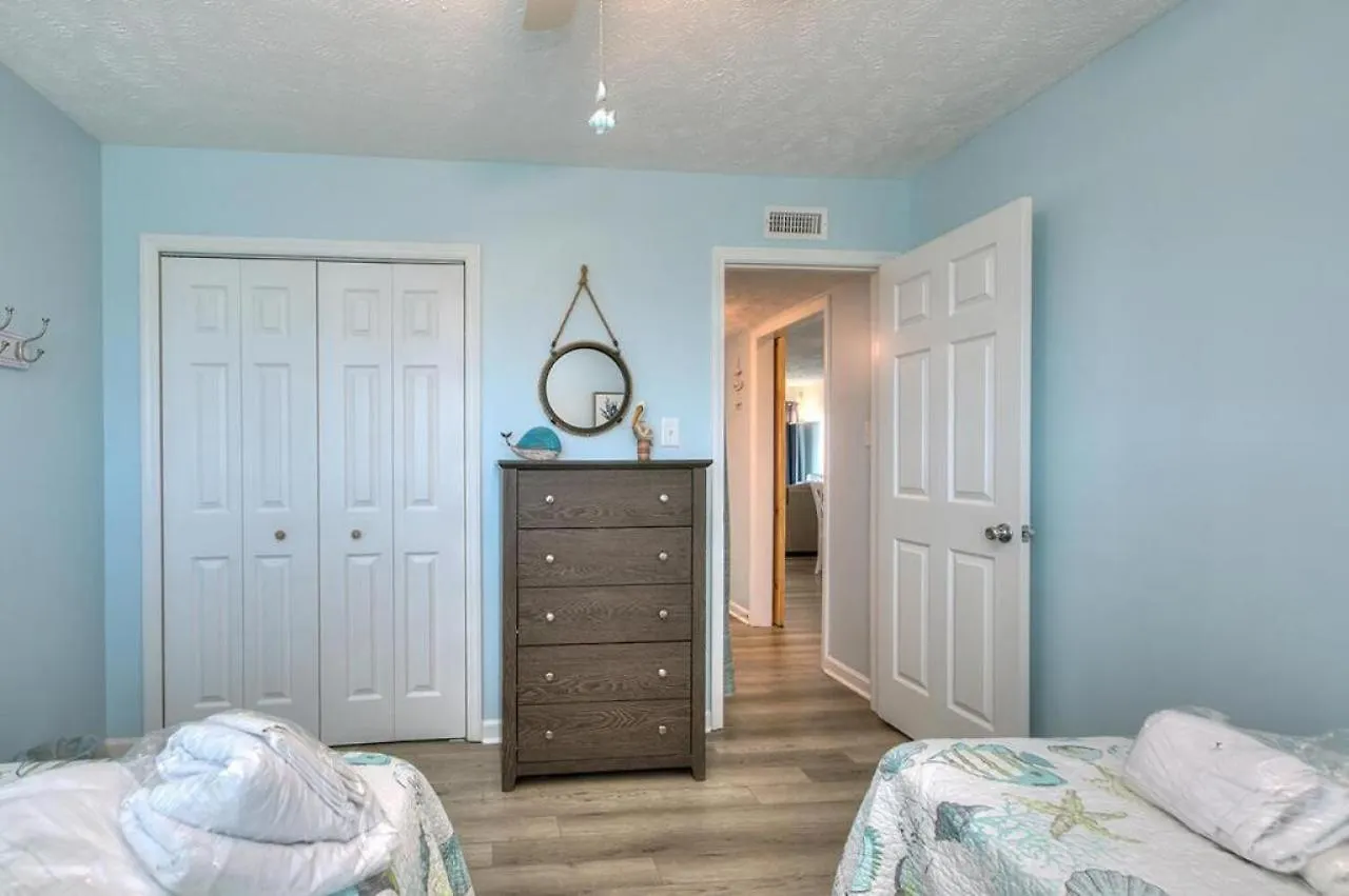 Holiday home 406-the Turtle Nest Oak Island