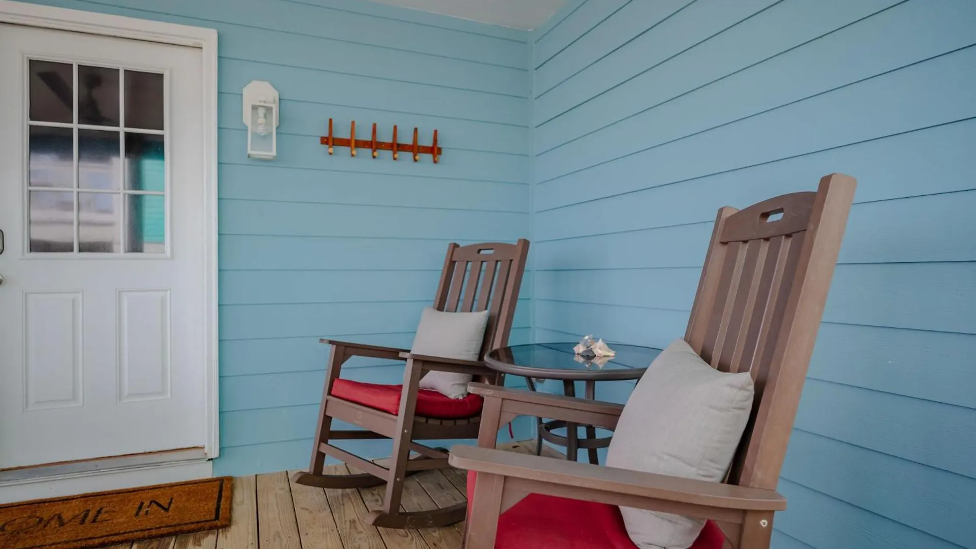 A Shore Place By Holiday home