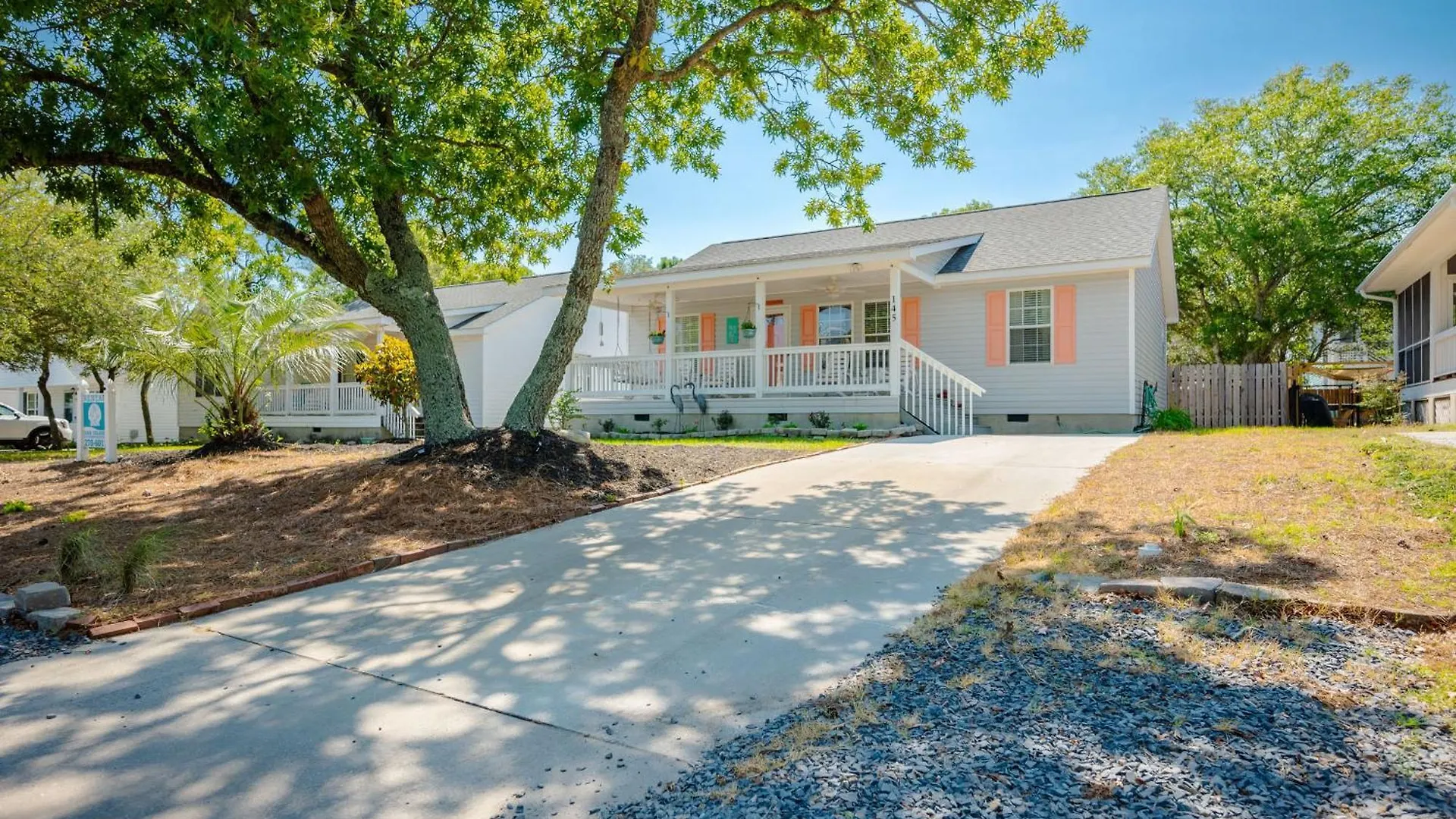 9th Street Sandy Feet By Holiday home Oak Island