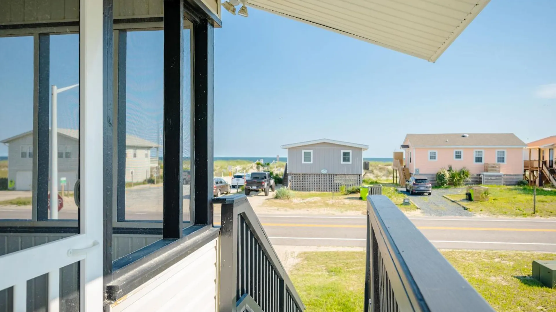 A Music Paradise By Oak Island