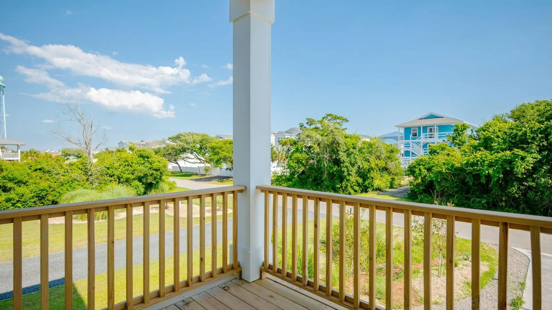 Sands On Deck Holiday home Oak Island