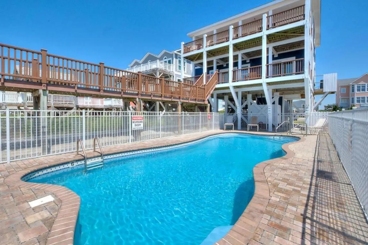 Adventures In Paradise Holiday home Oak Island
