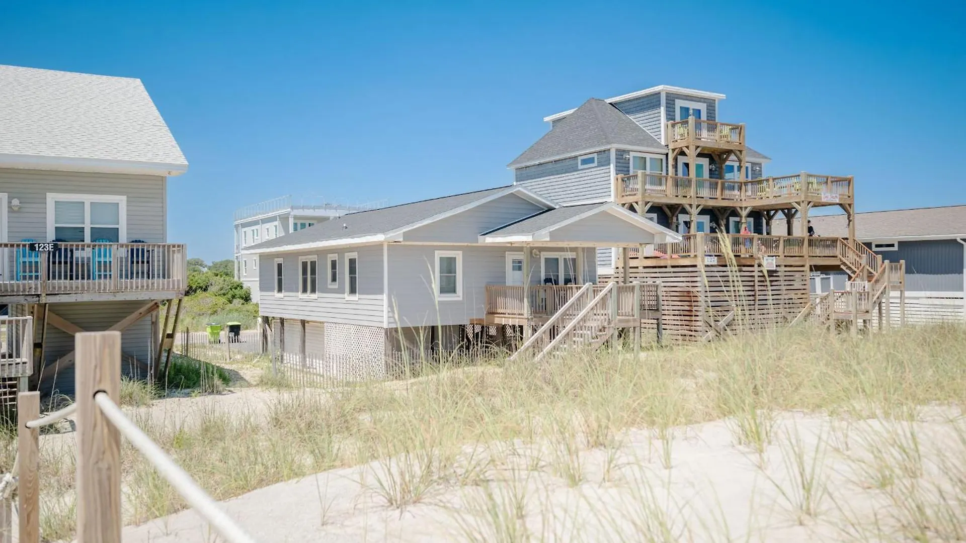 Lowe Tide By Oak Island