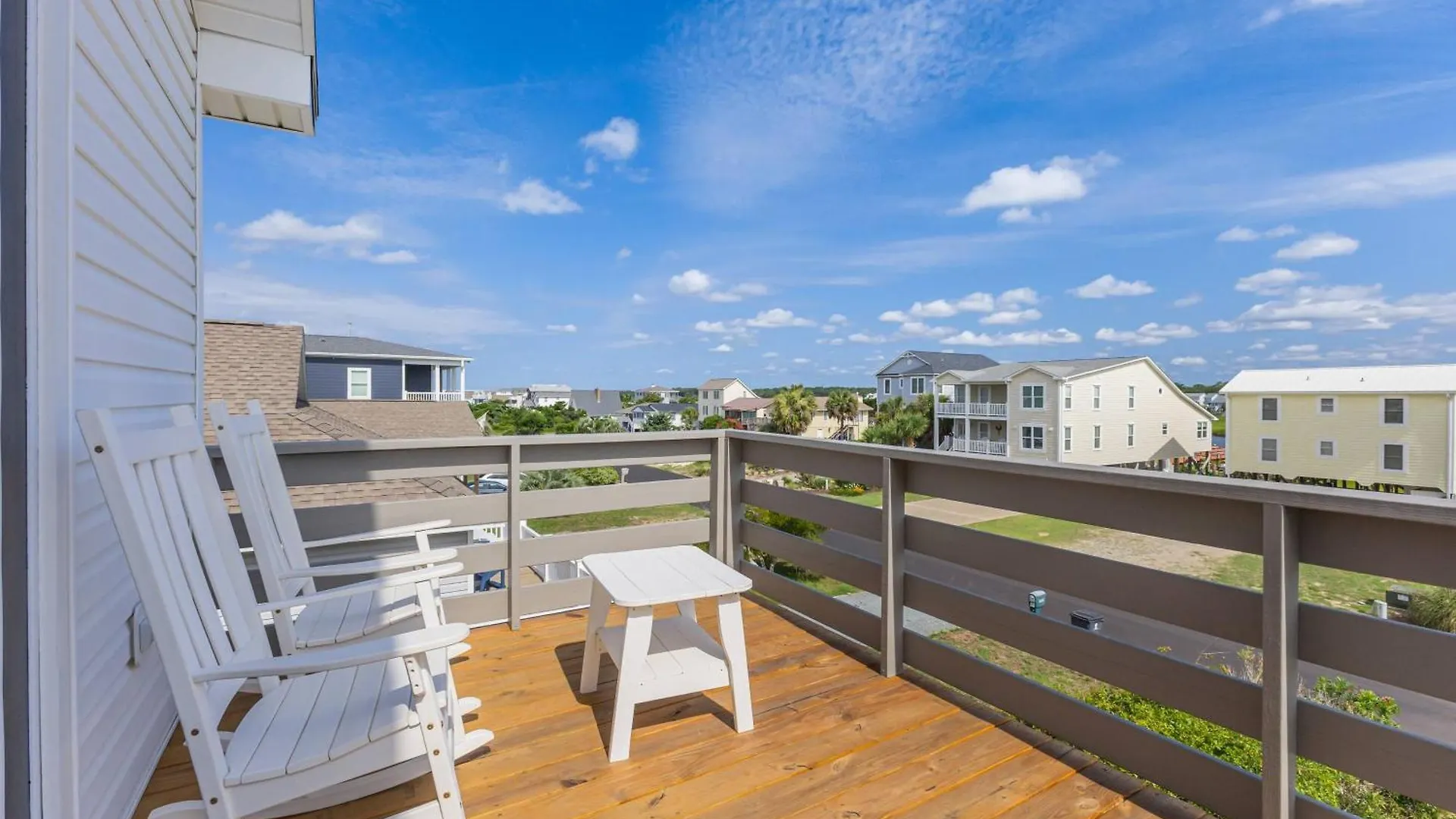 Holiday home Dolphin Delight Oak Island