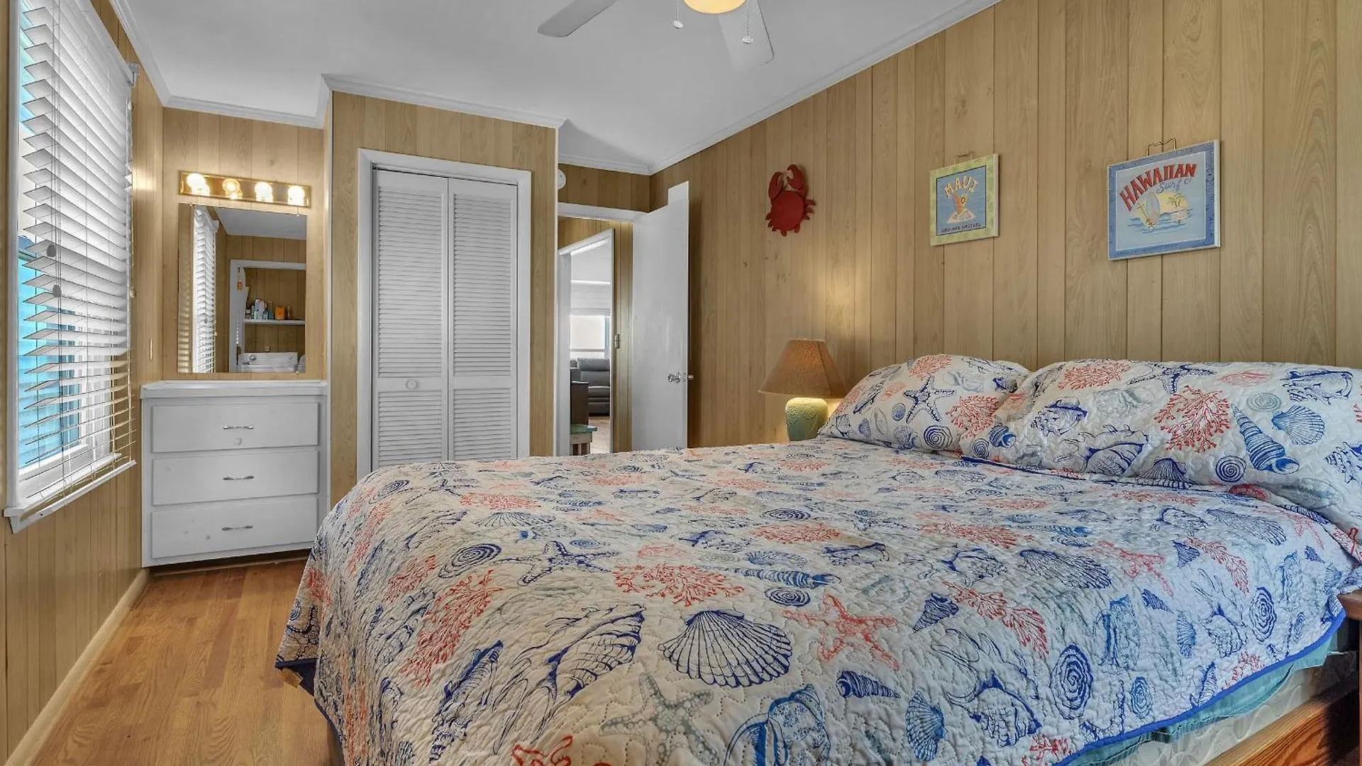 Breeze By Holiday home *
