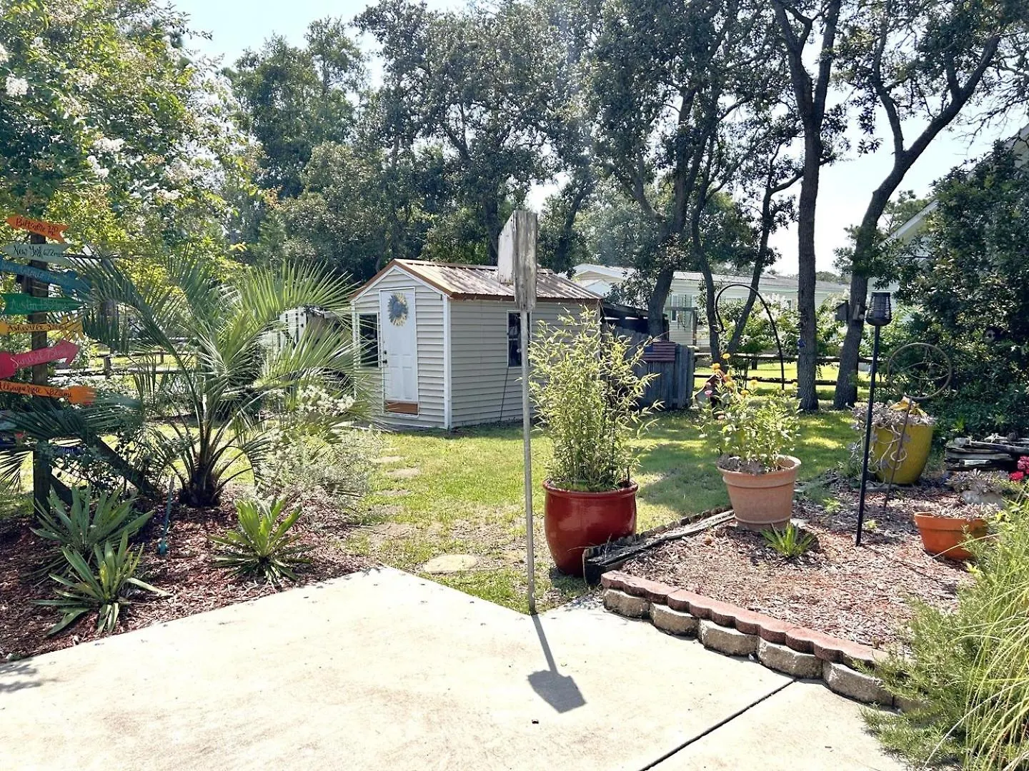 A Potter's House * Oak Island