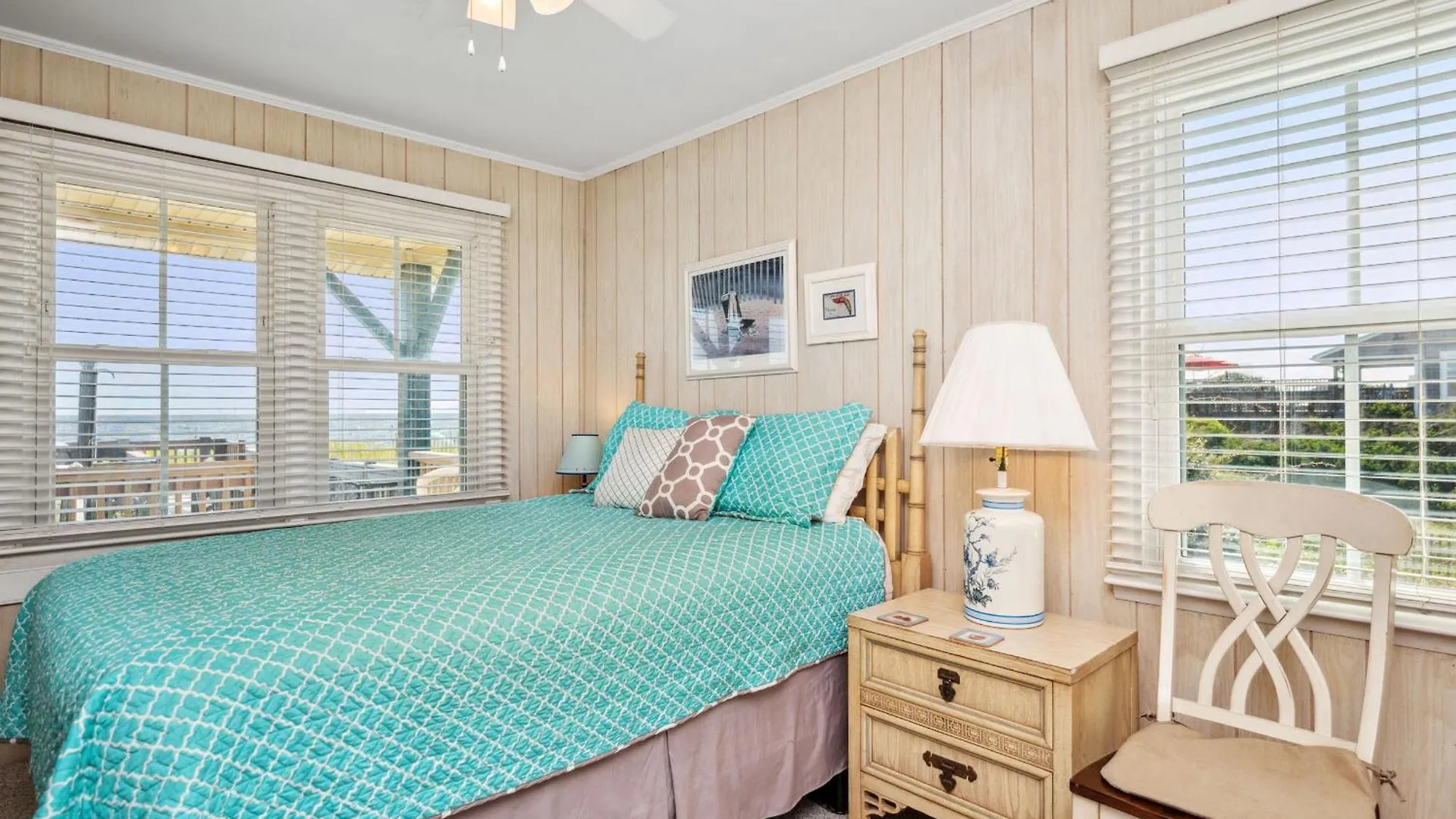 Surfsong By Holiday home *