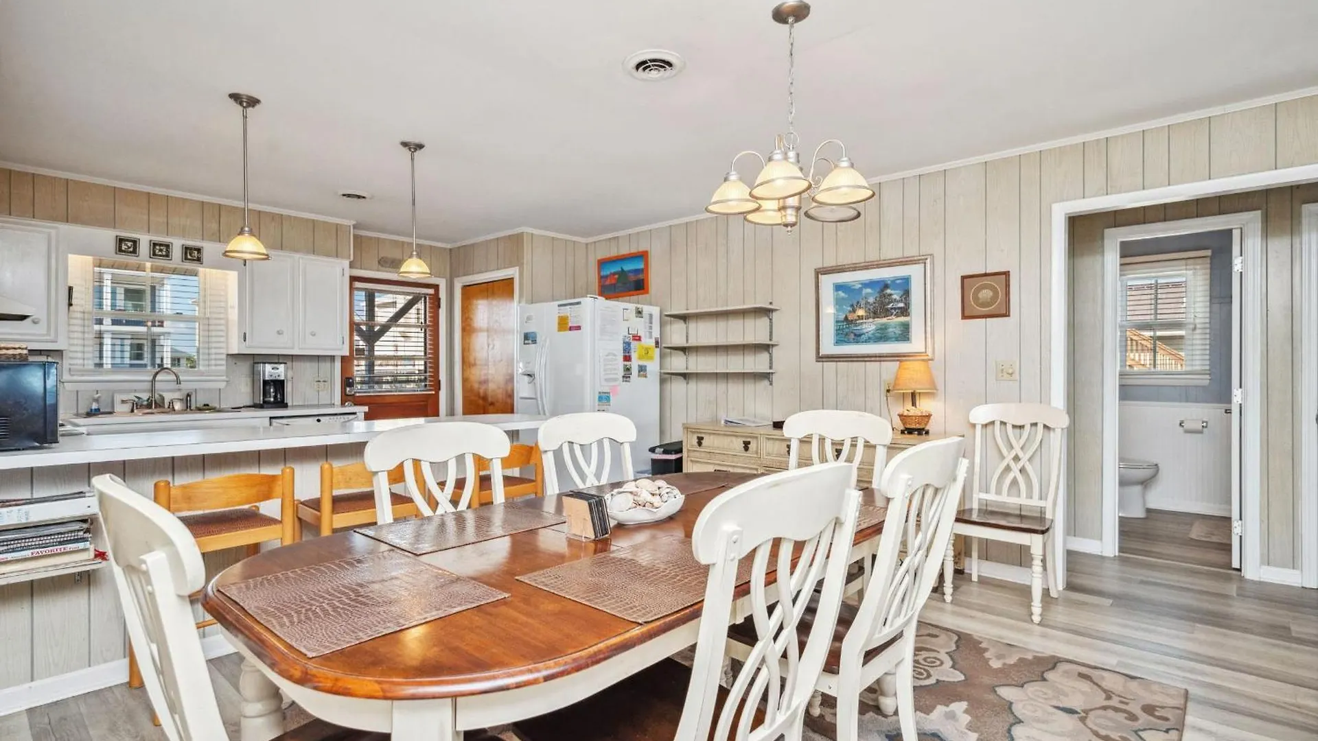 Holiday home Surfsong By *