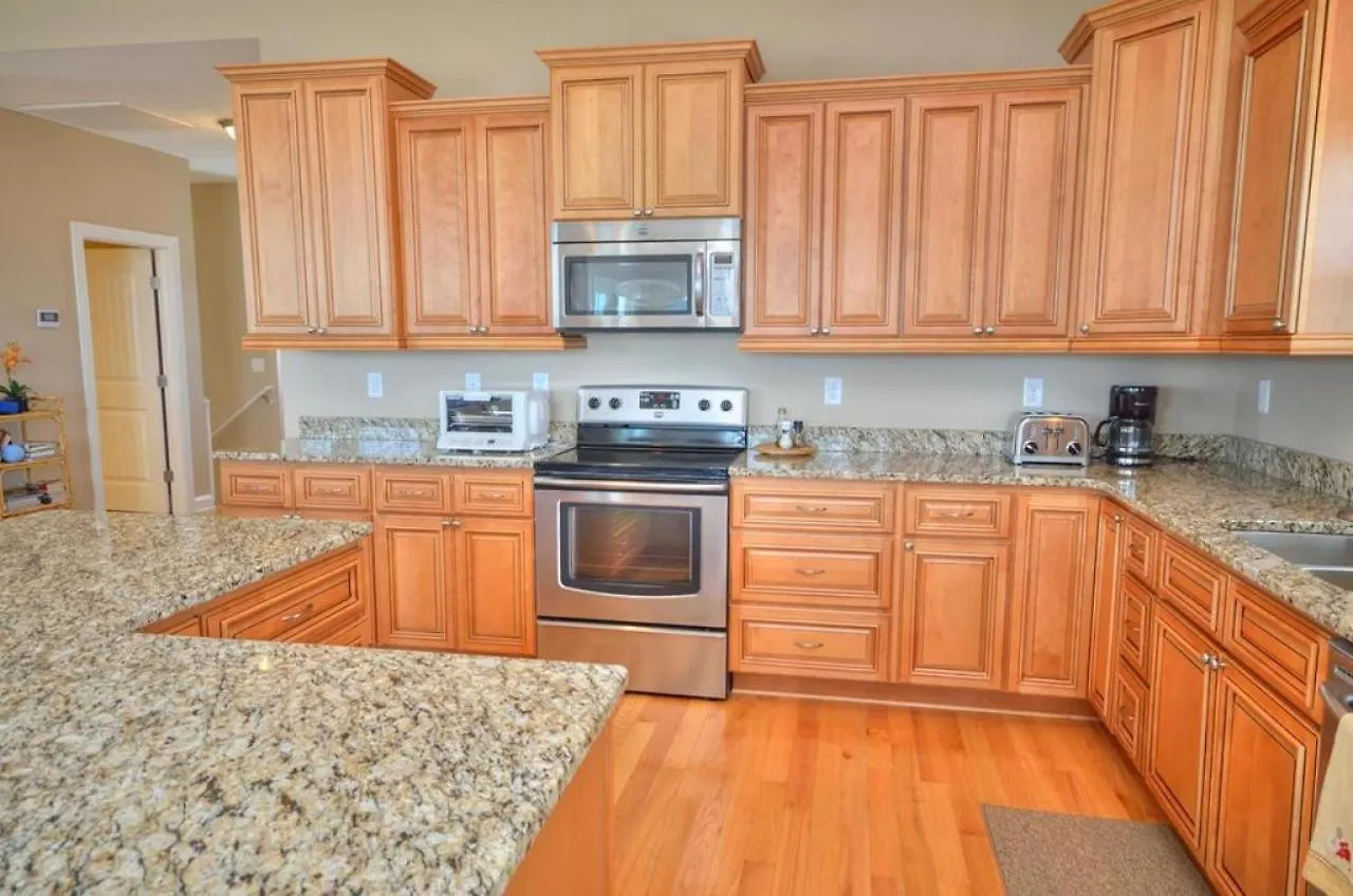 49th & Holiday home *