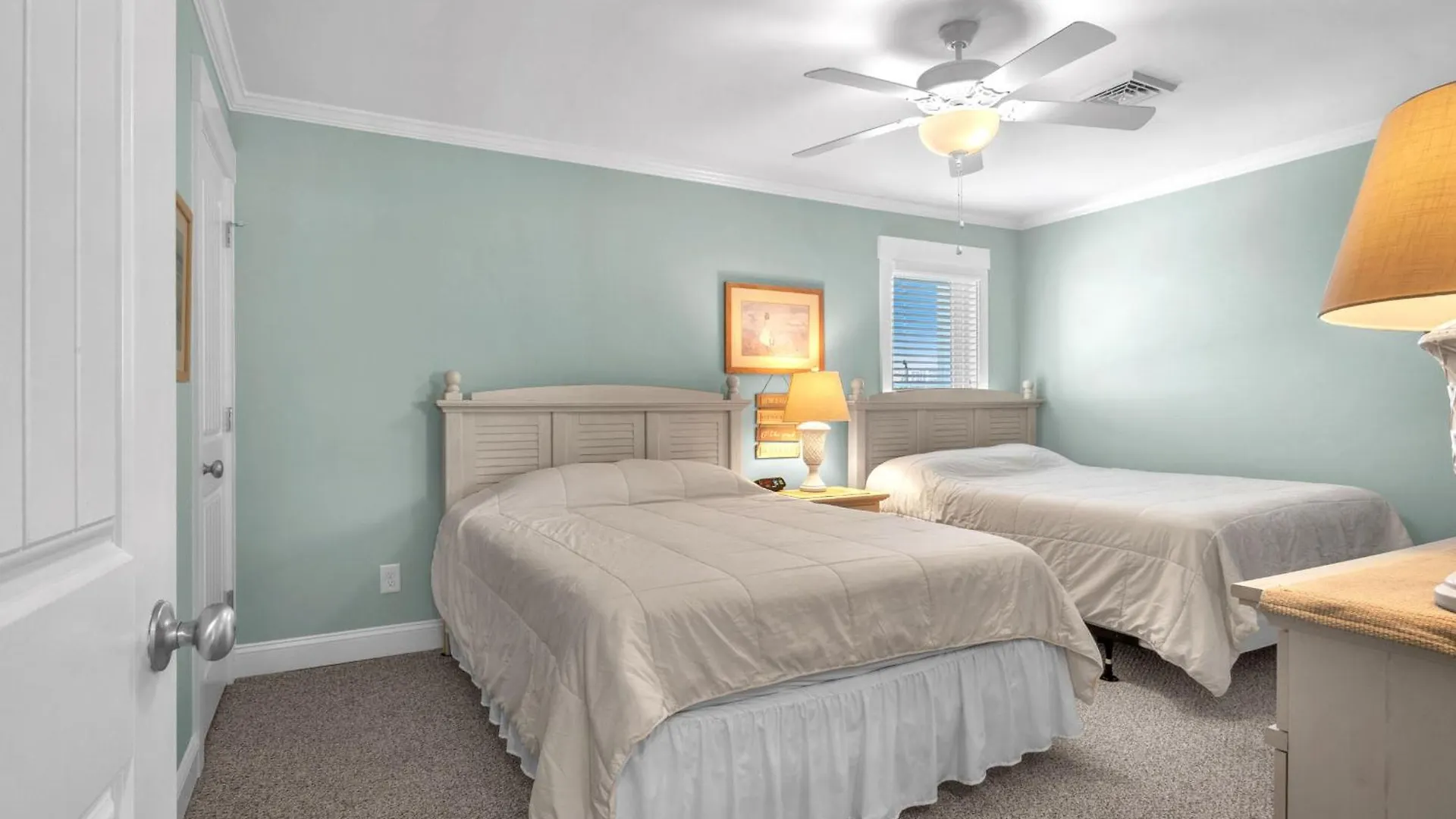 Spinnaker By Holiday home Oak Island