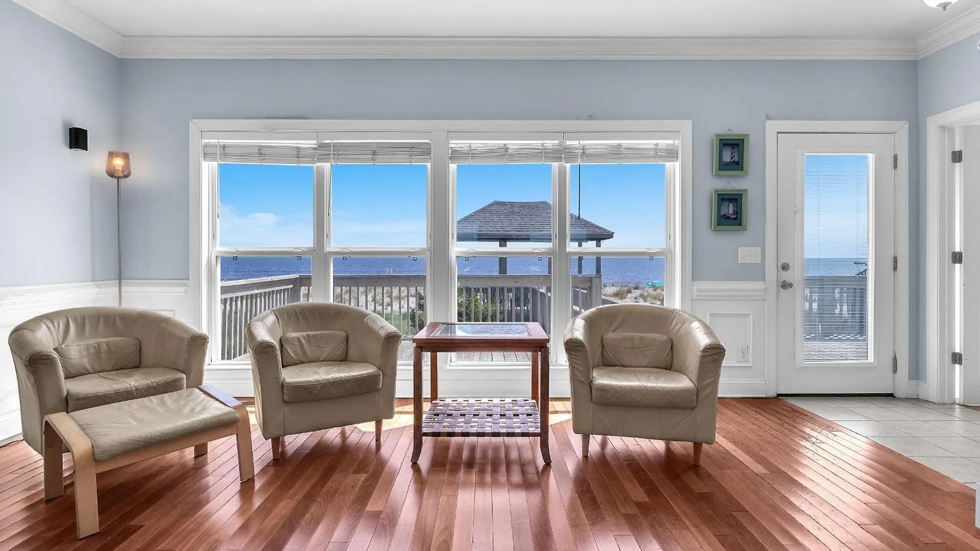 Surf Watch By Holiday home *
