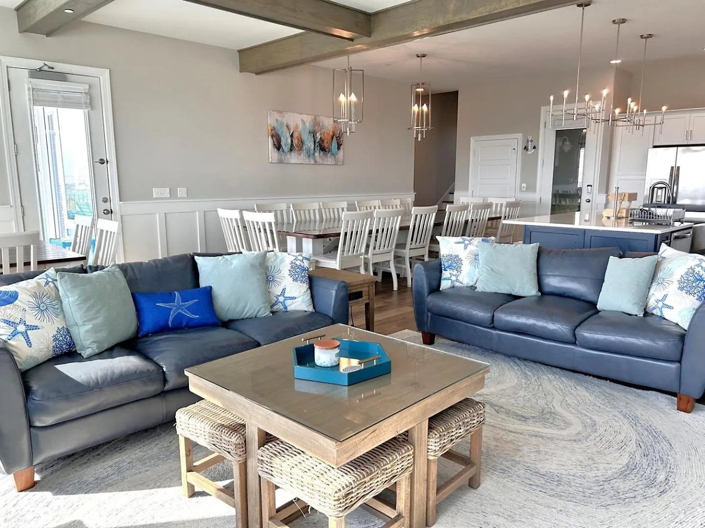 Aquila West * Oak Island
