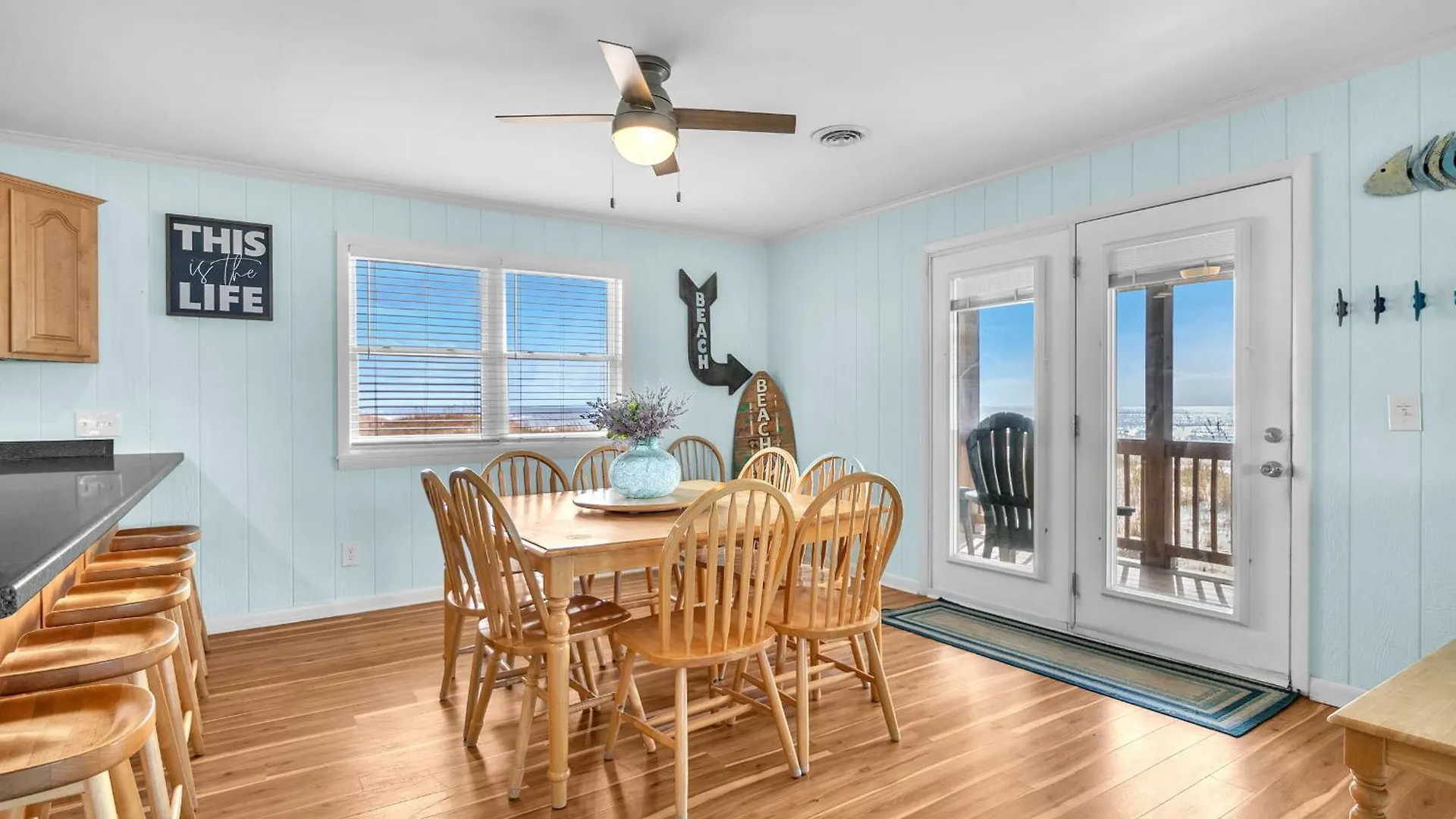 Amazing Oceanfront House - 4 Bedrooms - 2 Full Bathrooms - 1 Half Bath Oak Island