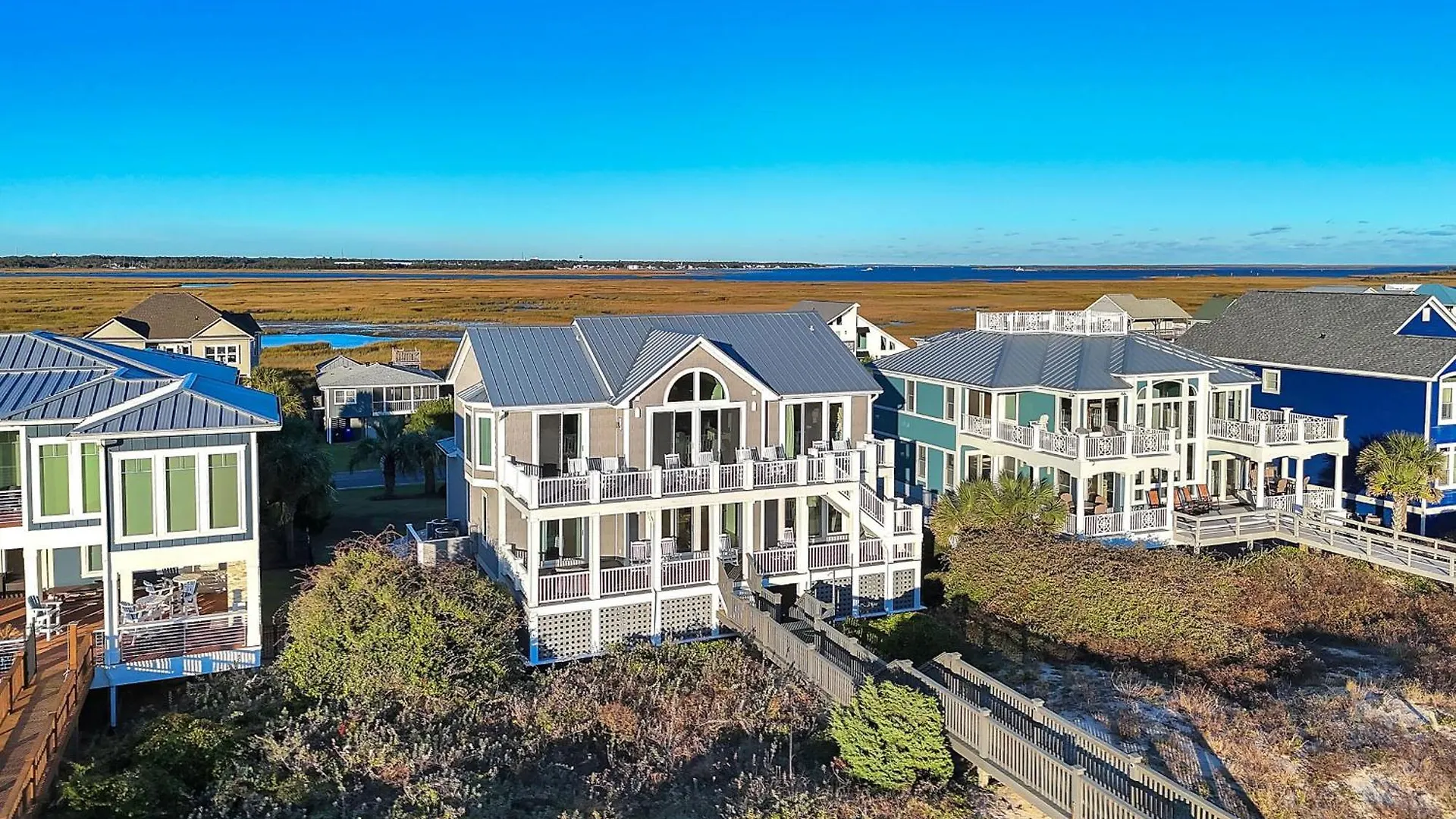 Holiday home One Day Caswell Oak Island