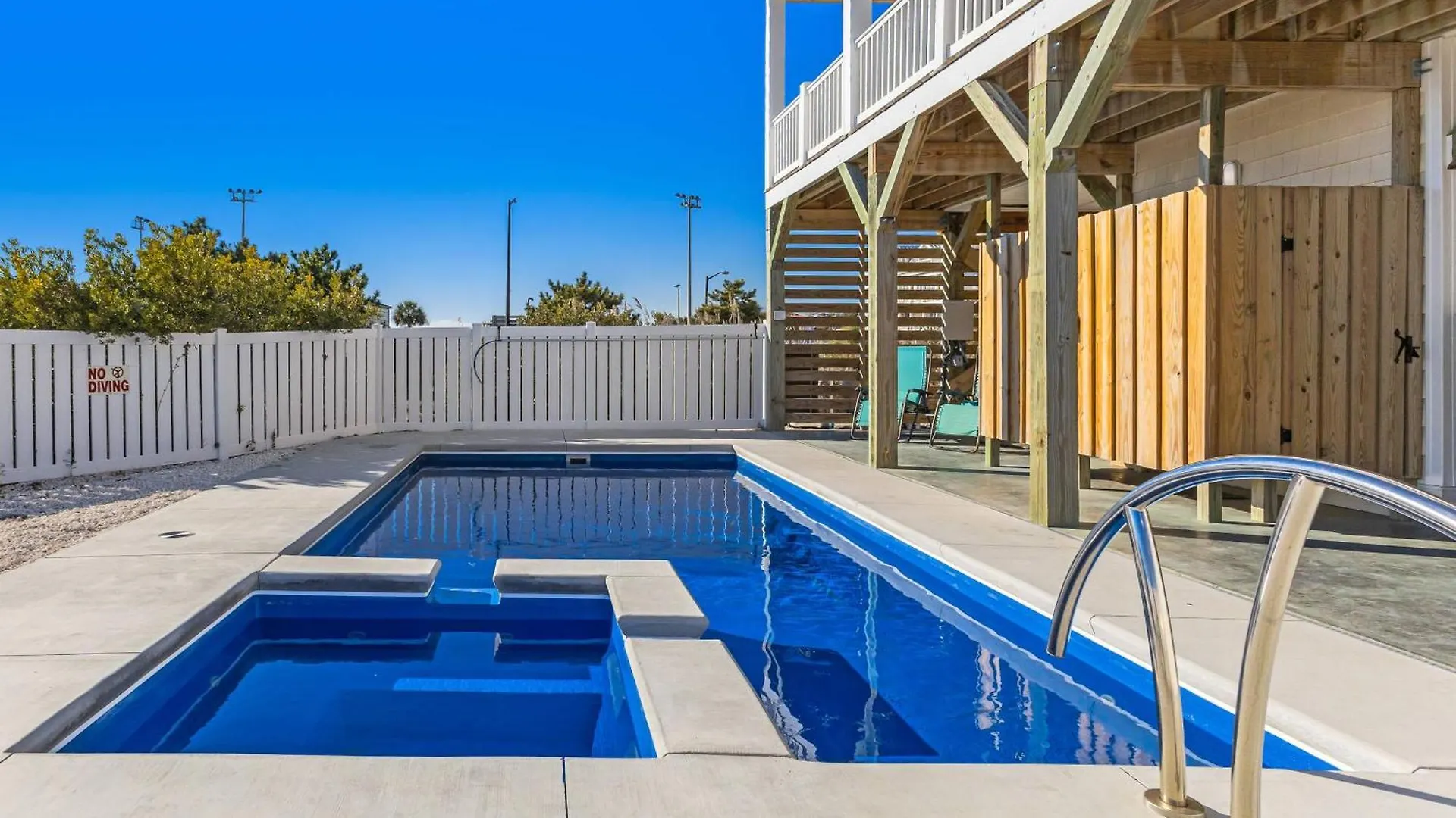 R&r By The Sea Holiday home *