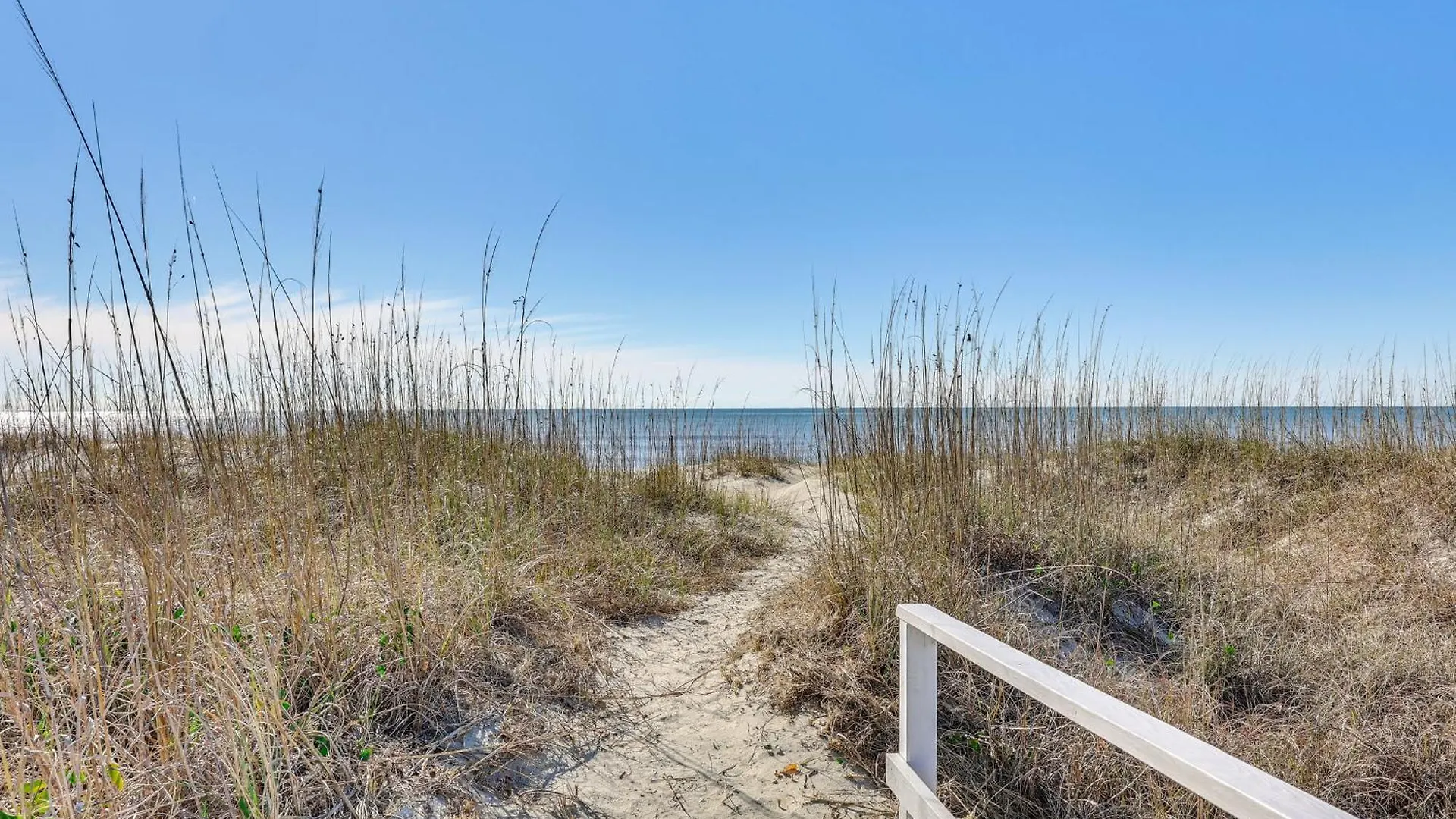 Holiday home Beachfront 1 Mi To Lighthouse On Oak Island