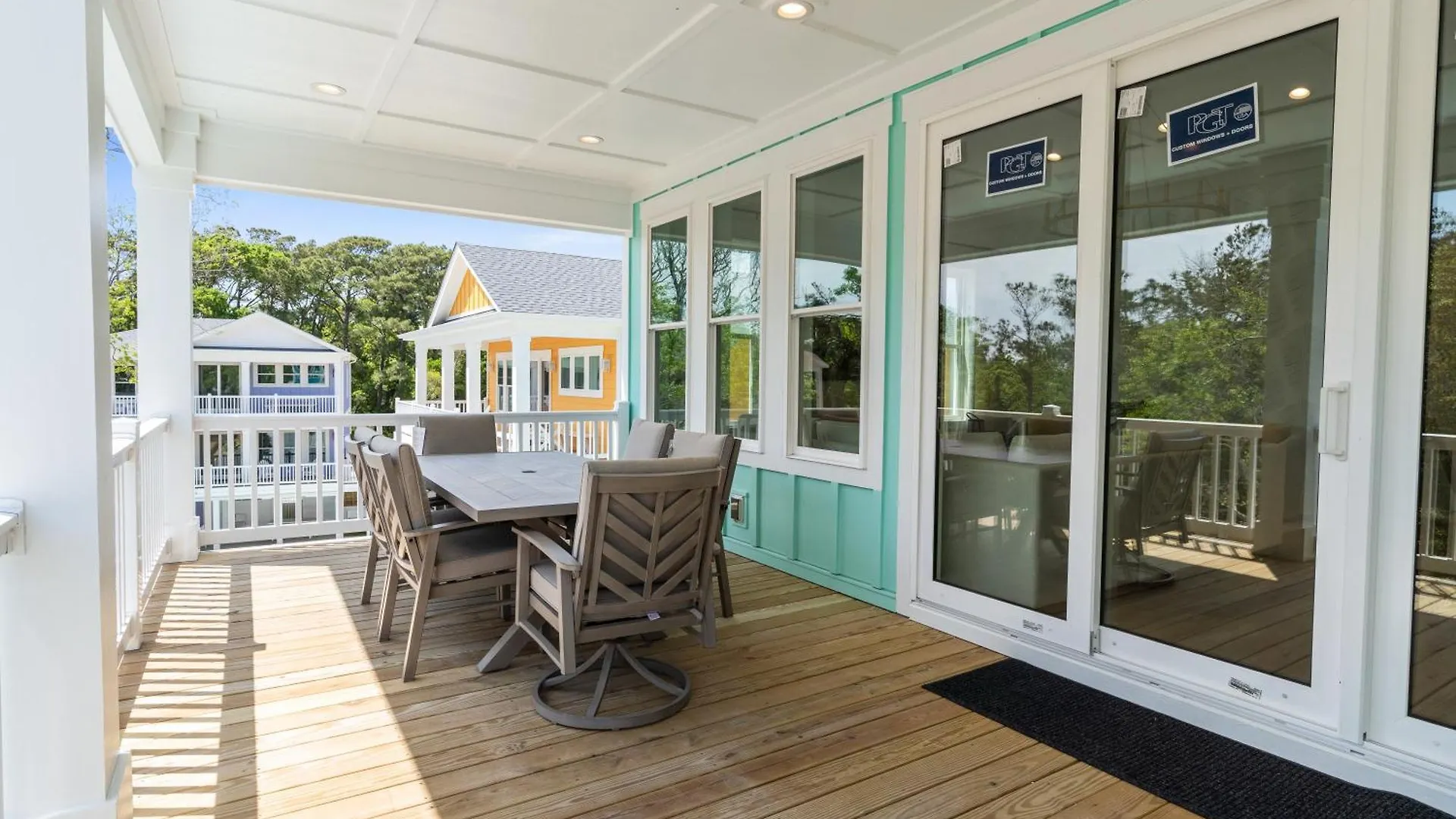 Coconut Palm, 6 Beds 6 Baths, Private Heated Pool, Custom Home, Walk To Beach, Nc Holiday home *