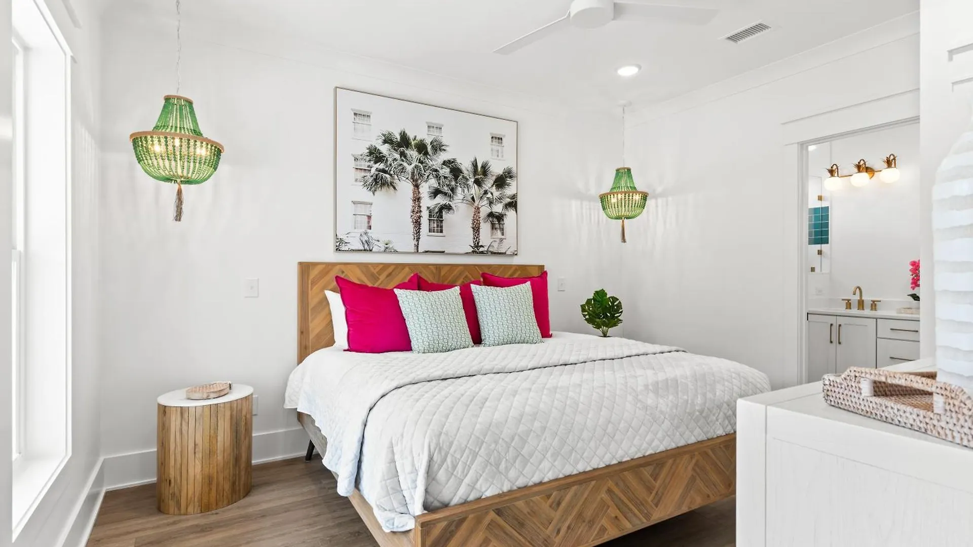 New Guava Pineapple, 5 Beds 5 Baths, Oak Island, Private Heated Pool, Custom Home, Professionally Decorated *