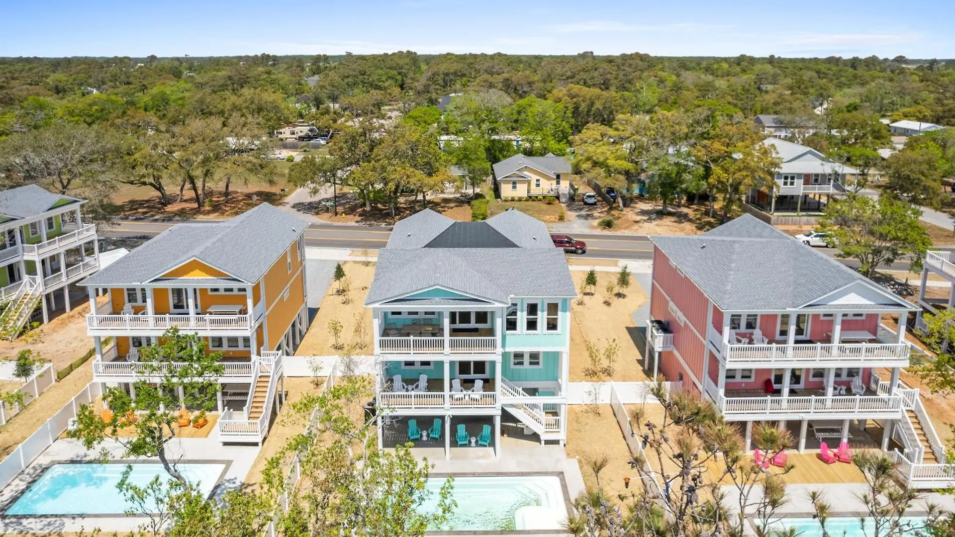 Coconut Palm, 6 Beds 6 Baths, Private Heated Pool, Custom Home, Walk To Beach, Nc