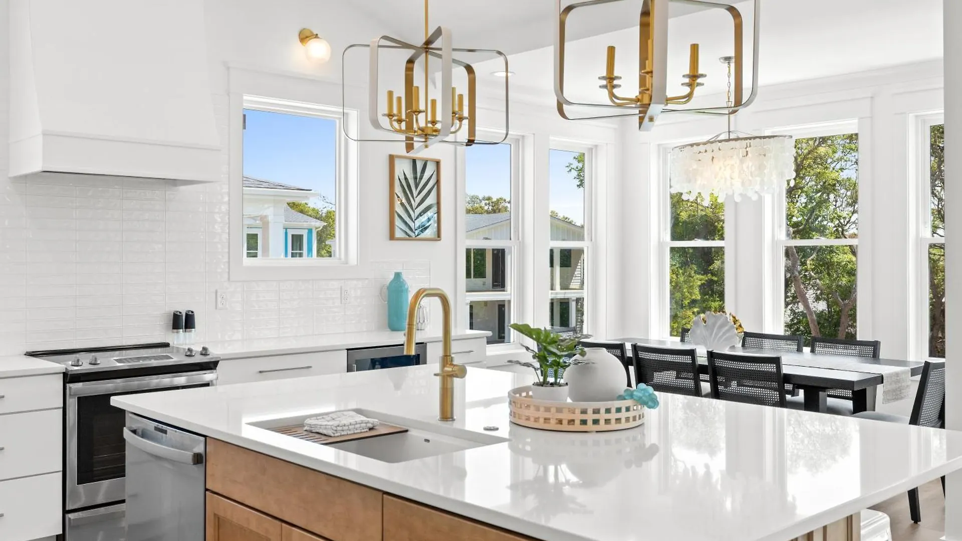Coconut Palm, 6 Beds 6 Baths, Private Heated Pool, Custom Home, Walk To Beach, Nc Holiday home *