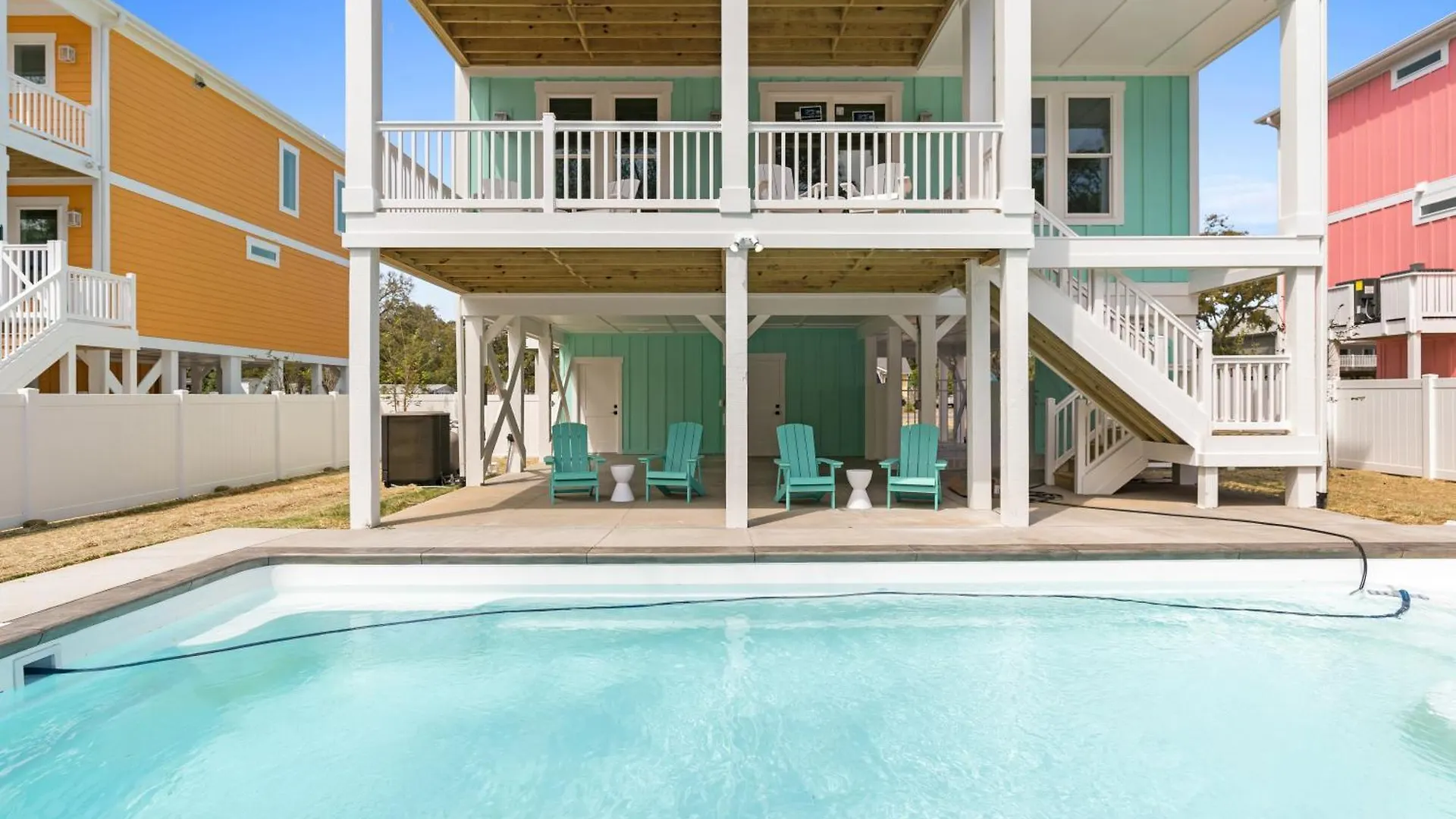 Coconut Palm, 6 Beds 6 Baths, Private Heated Pool, Custom Home, Walk To Beach, Nc Holiday home