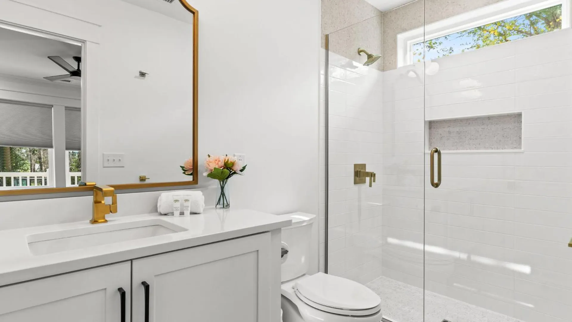 Pomegranate 8 Bedroom, 6 Full And 2 Half Bathroom Custom-built With A Private Heated Pool! *