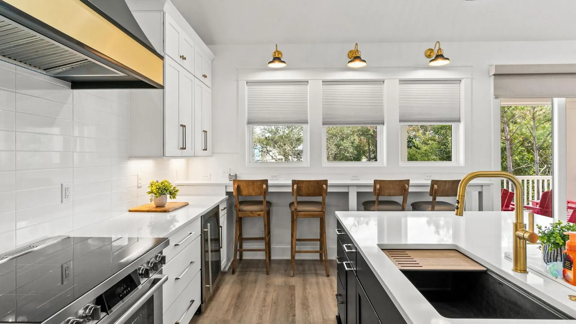 Holiday home Pomegranate 8 Bedroom, 6 Full And 2 Half Bathroom Custom-built With A Private Heated Pool! Oak Island