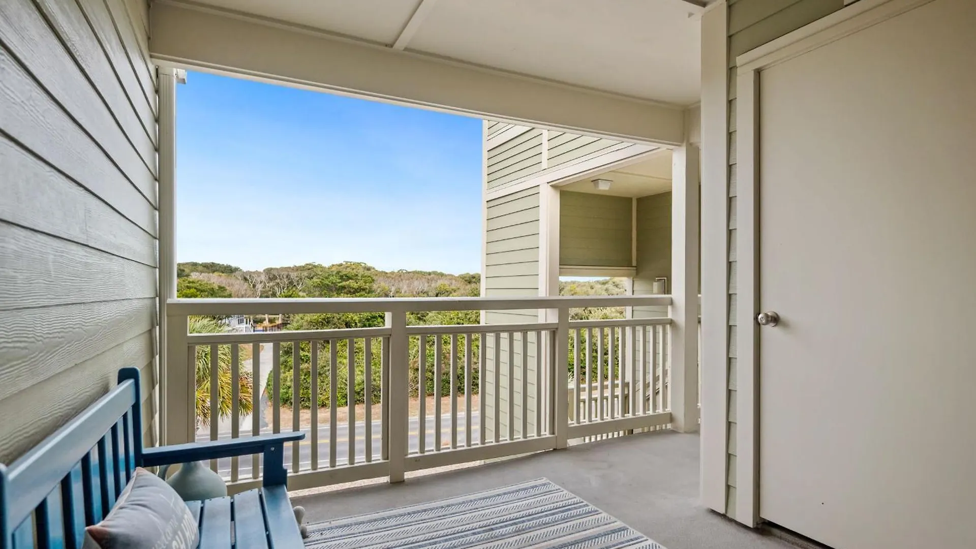 Retreat Oak Island
