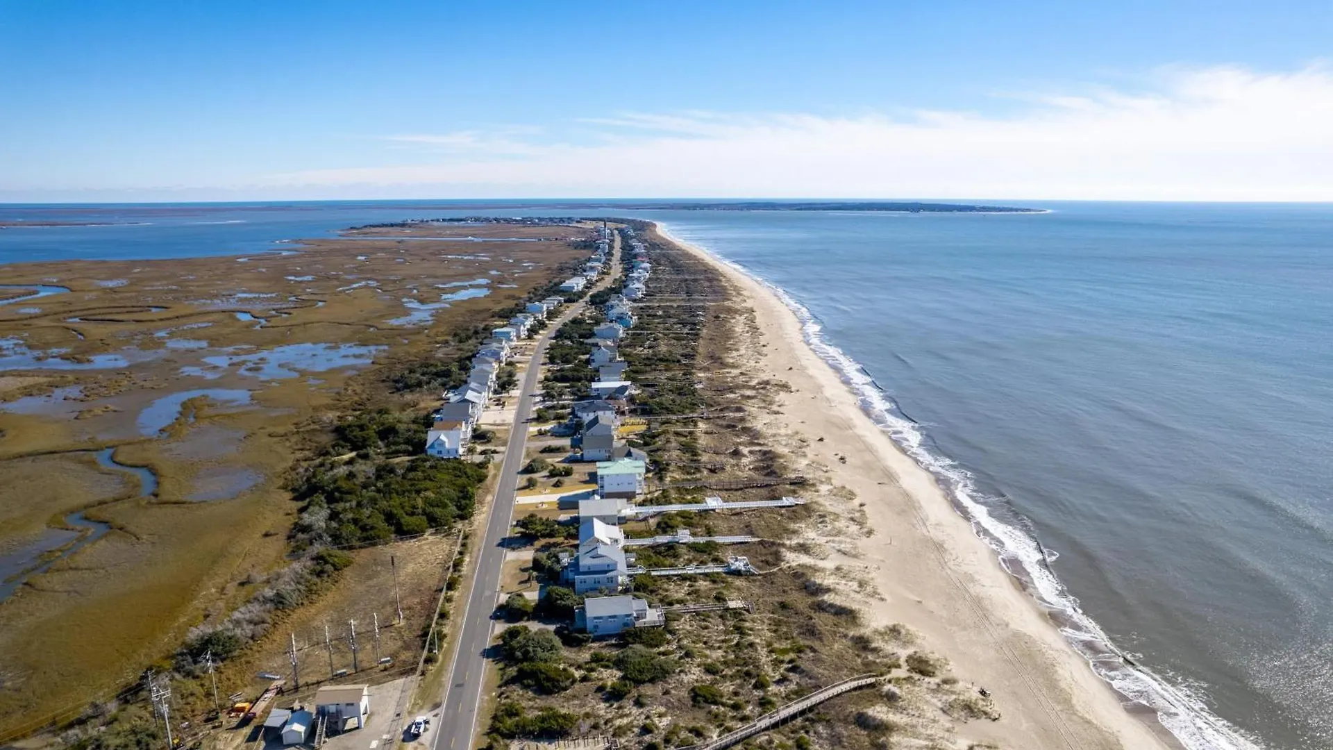 Beachfront 1 Mi To Lighthouse On Holiday home