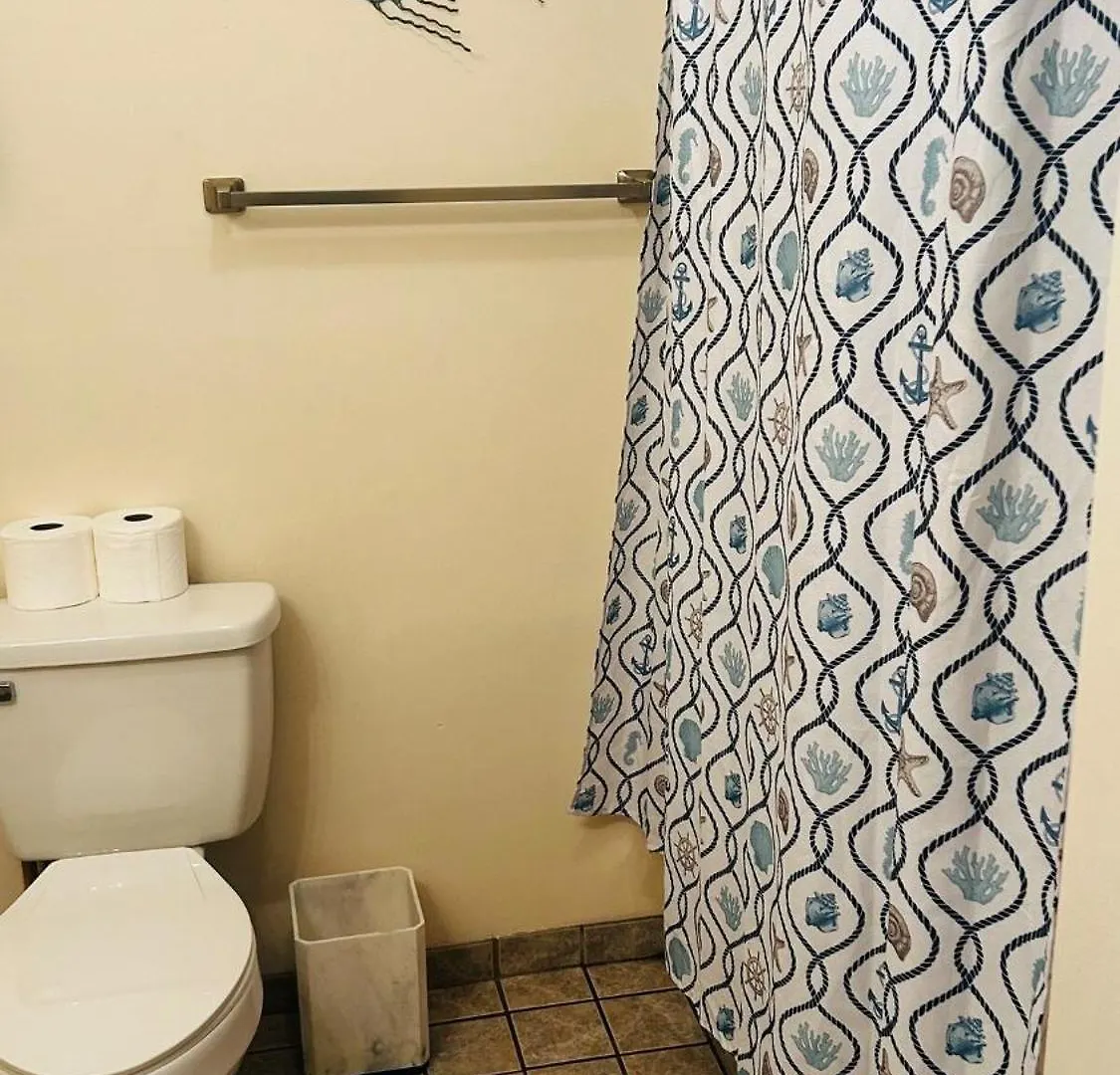 Ocean Pearl * Oak Island