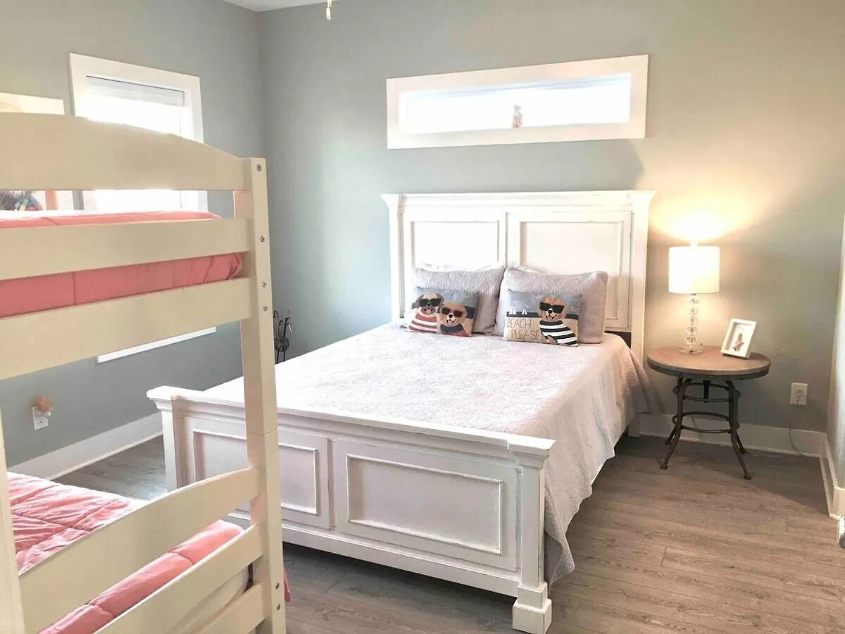 Just Happy Pet Friendly Amazing Ocean Views