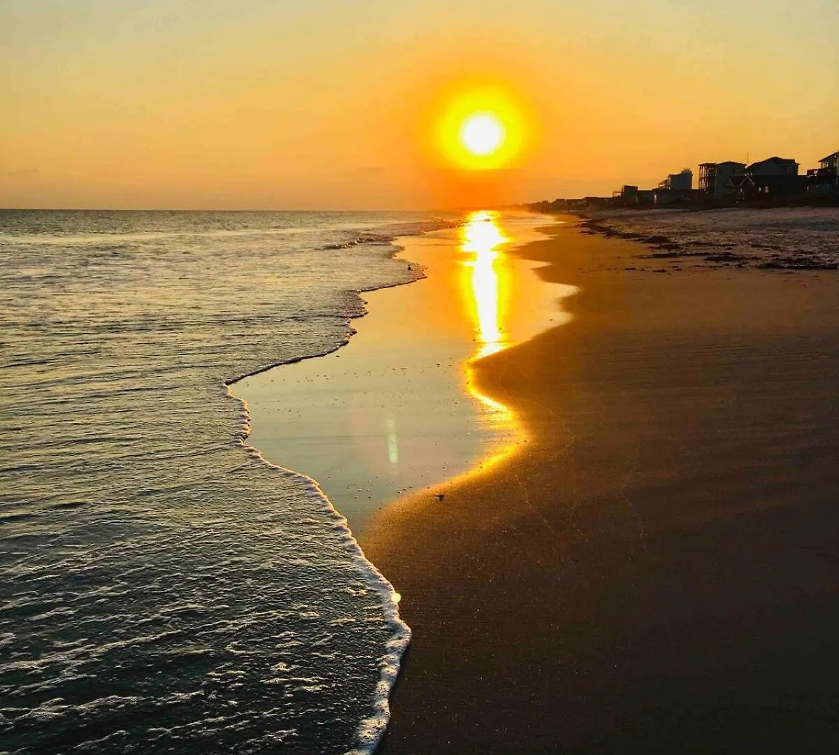 Just Happy Pet Friendly Amazing Ocean Views Oak Island