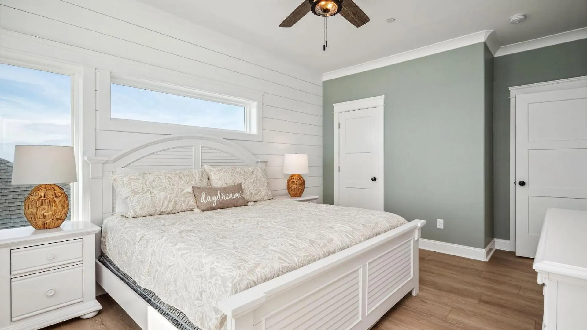 Holiday home Seaside Delight Oak Island