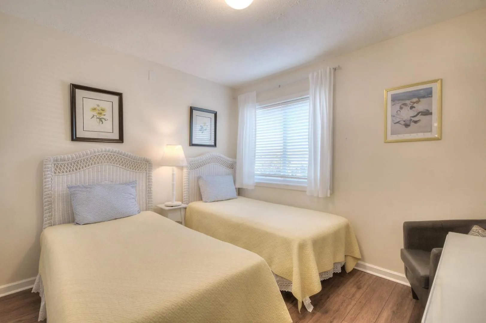207 Holiday home Oak Island