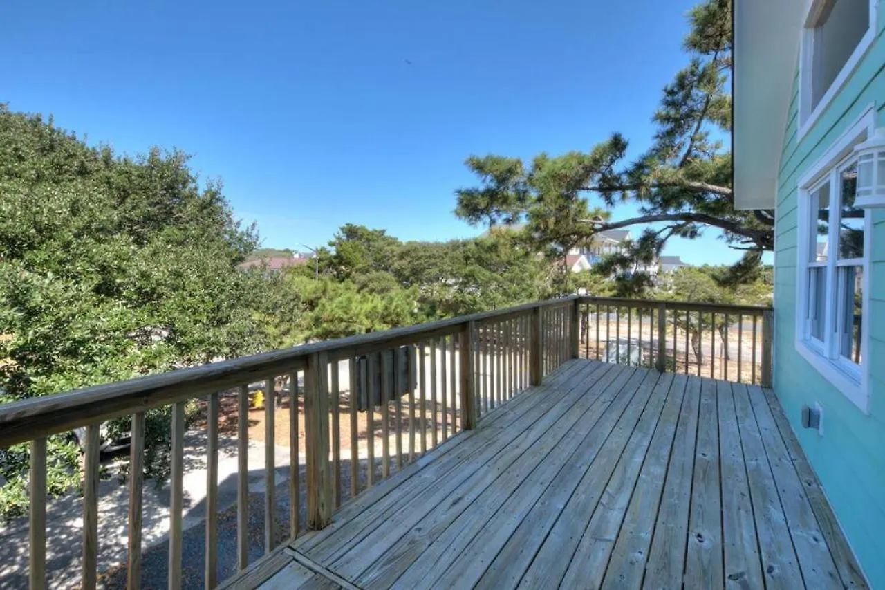 Crabby's Place * Oak Island