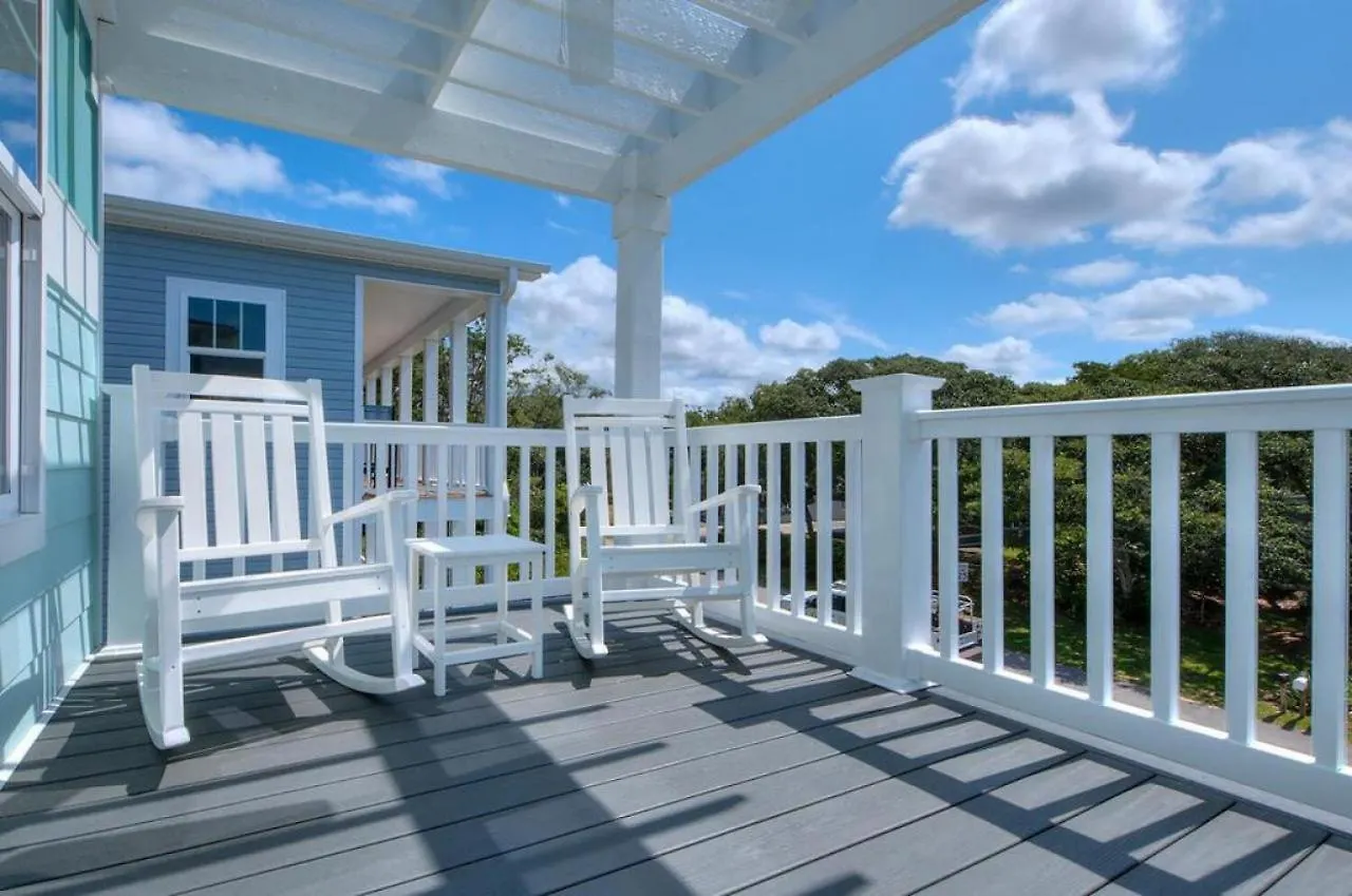 Peaceful Oaks Holiday home Oak Island