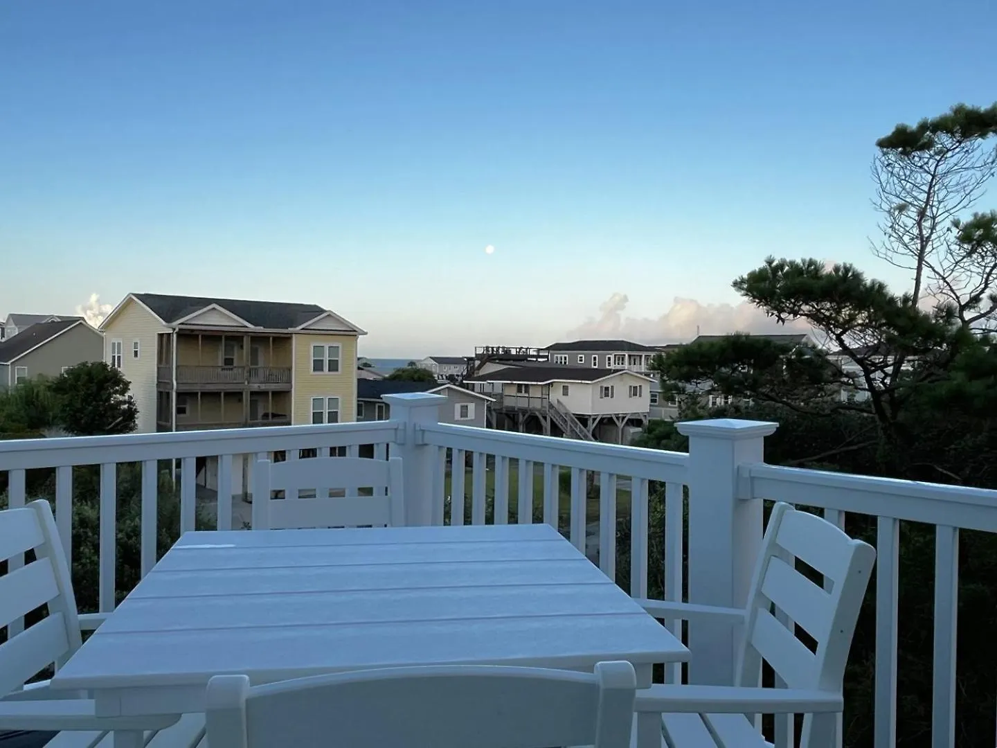 Peaceful Oaks Oak Island