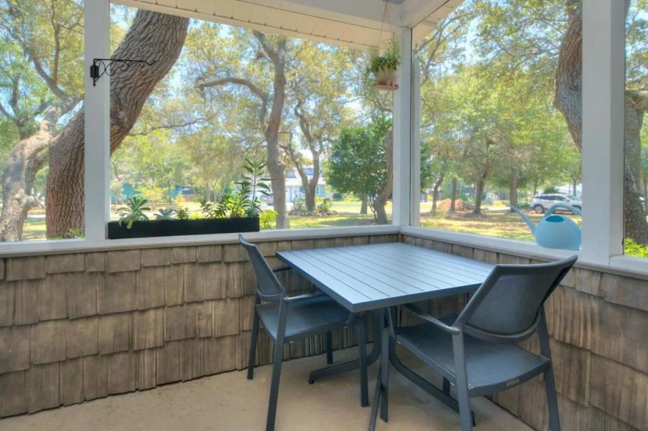 Holiday home Heavily Salted Oak Island