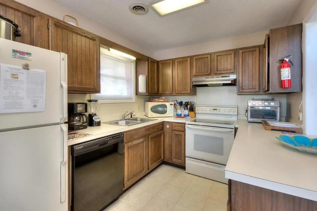 Holiday home A Blue Dolphin Oak Island