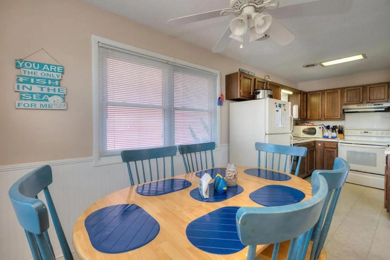 A Blue Dolphin Holiday home